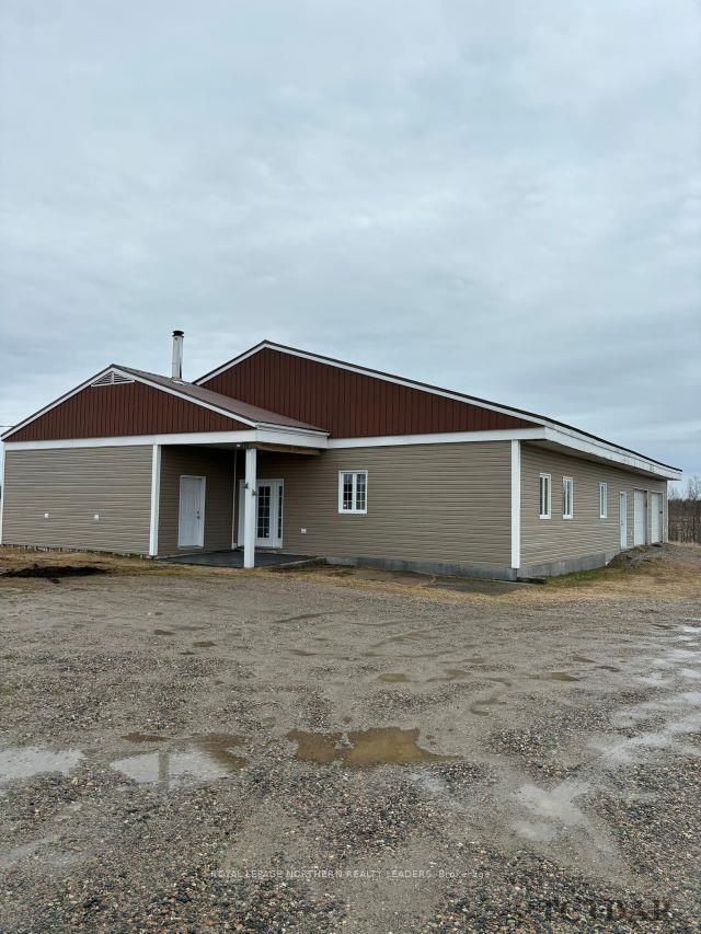 Photo 3 of 1632 2 & 3 Concession, Cochrane — HOMEH