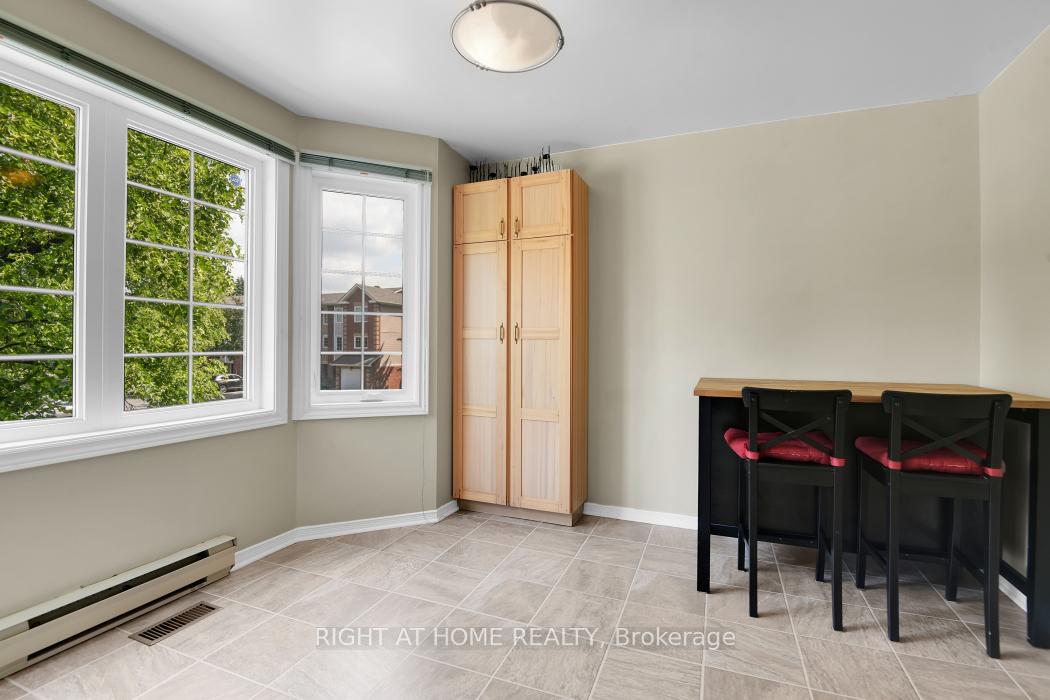 Photo 15 of 22 Wrenwood Crescent, Ottawa, Centrepointe — HOMEH