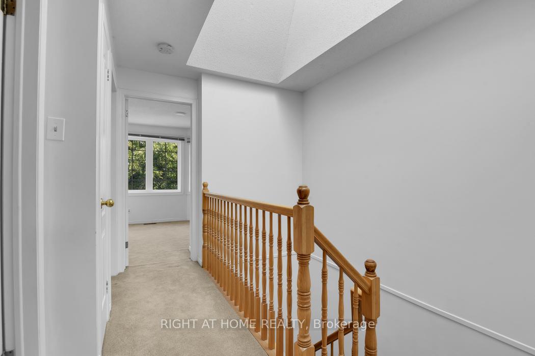 Photo 16 of 22 Wrenwood Crescent, Ottawa, Centrepointe — HOMEH