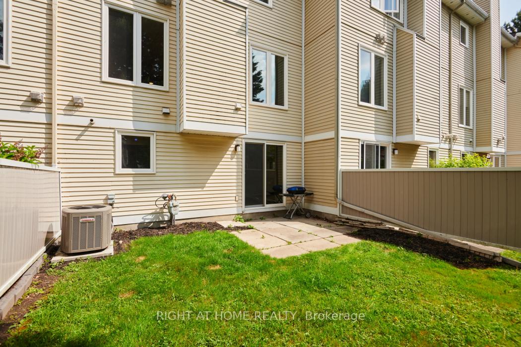 Photo 26 of 22 Wrenwood Crescent, Ottawa, Centrepointe — HOMEH