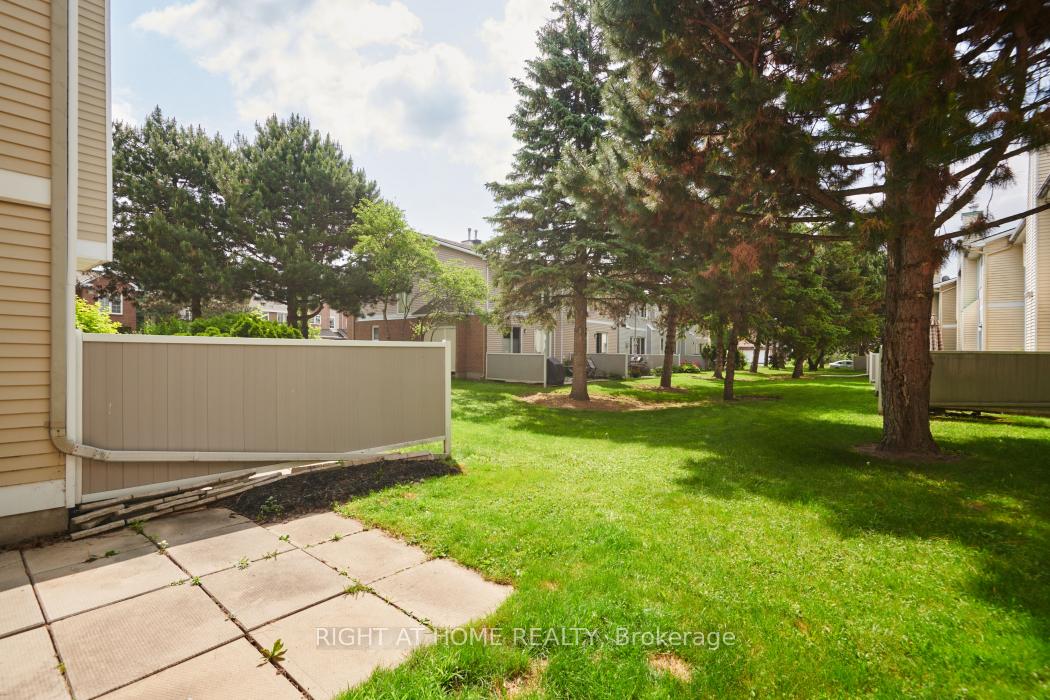 Photo 27 of 22 Wrenwood Crescent, Ottawa, Centrepointe — HOMEH