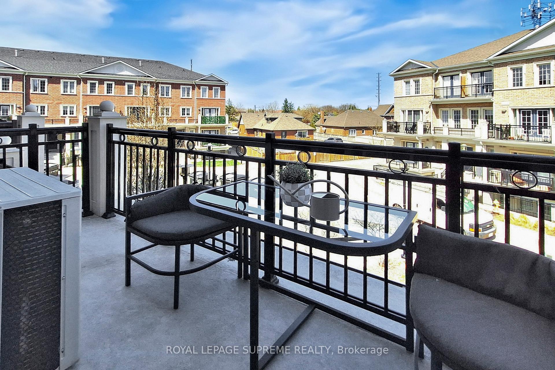 Photo 16 of Unit C08, 26 Bruce Street, Vaughan, East Woodbridge — HOMEH