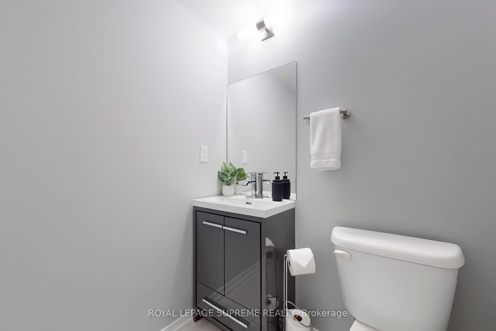 Photo 28 of Unit C08, 26 Bruce Street, Vaughan, East Woodbridge — HOMEH
