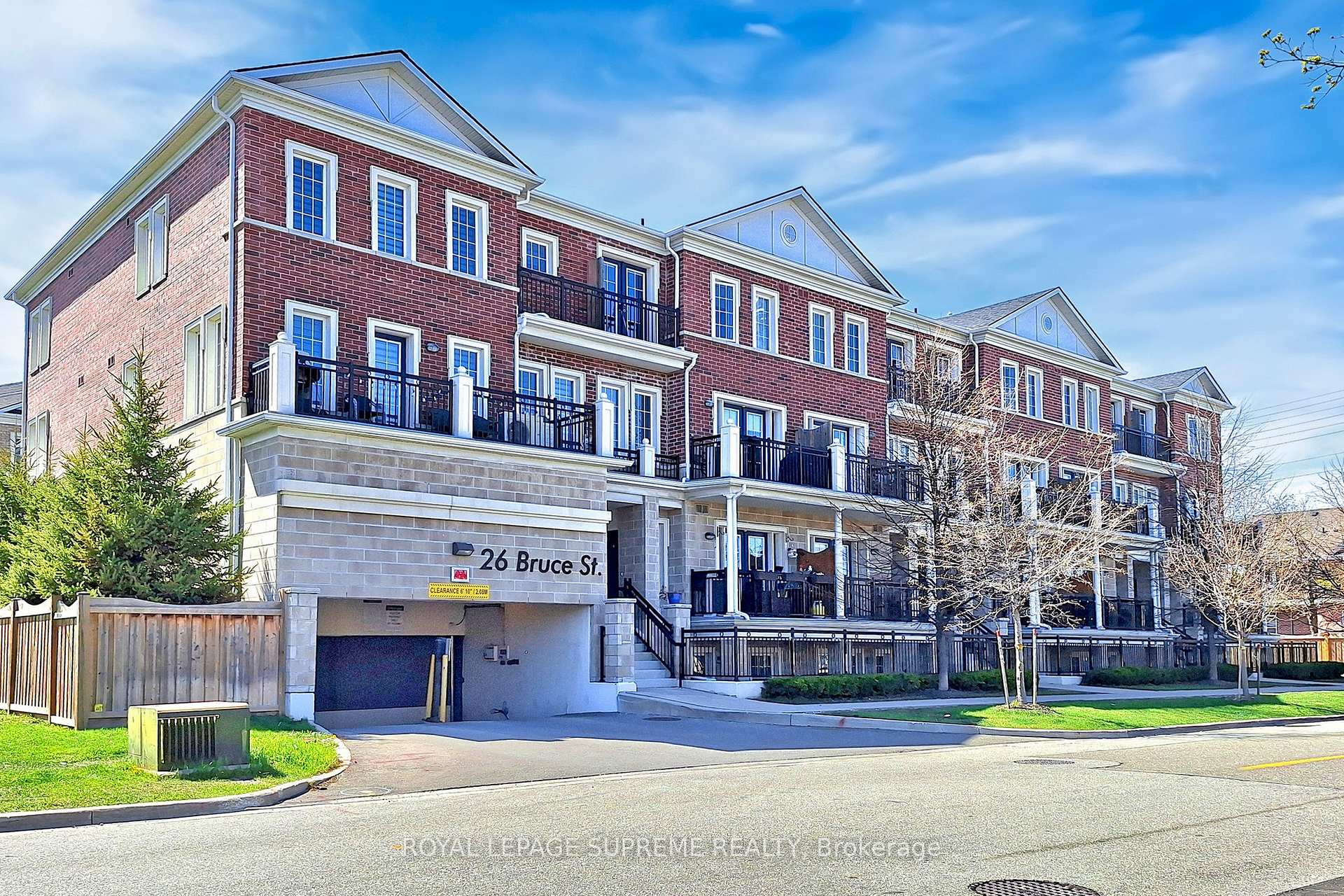 Photo 32 of Unit C08, 26 Bruce Street, Vaughan, East Woodbridge — HOMEH