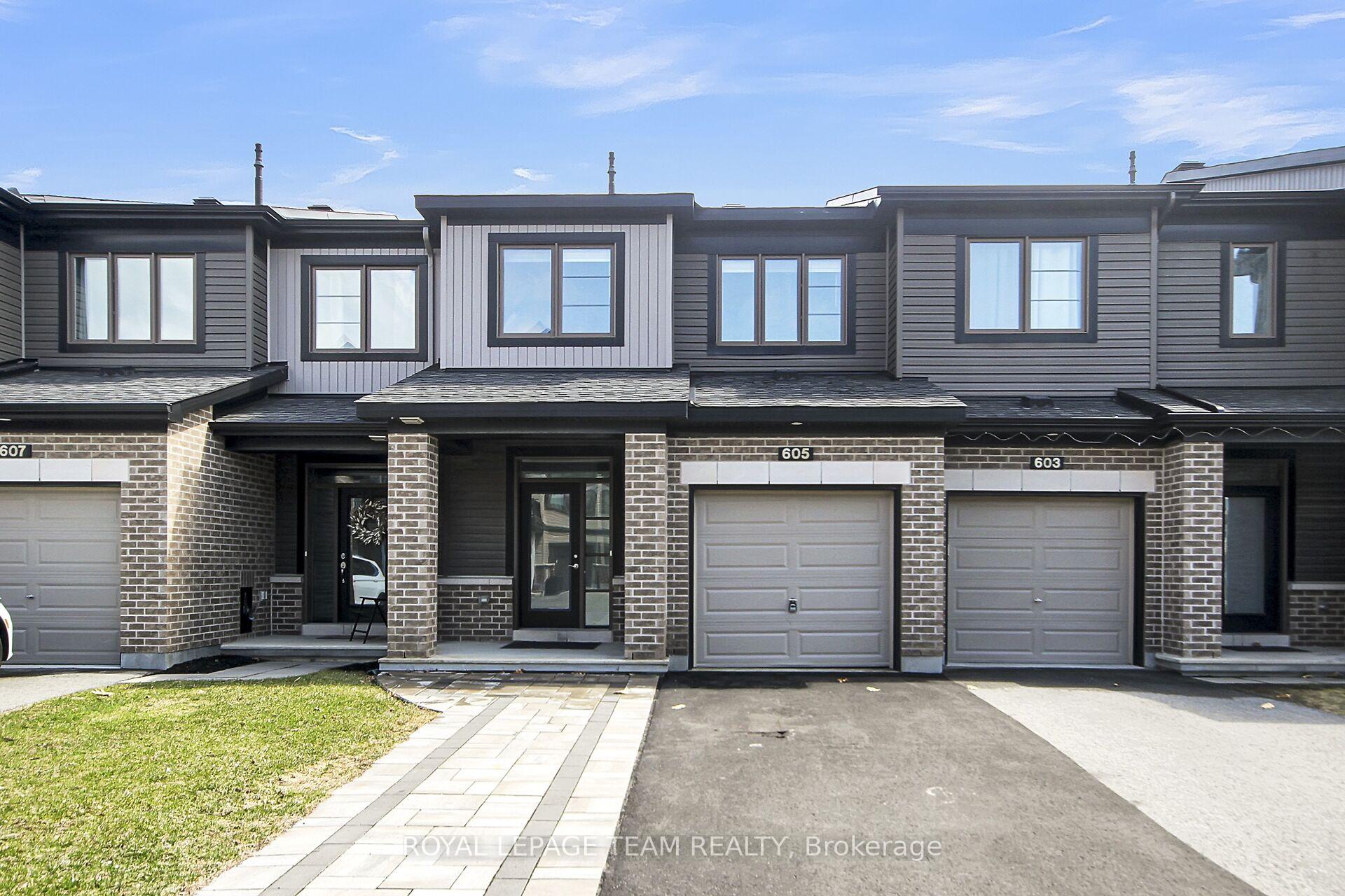 Photo 1 of 605 Lauraleaf Crescent, Ottawa, Barrhaven - Half Moon Bay — HOMEH