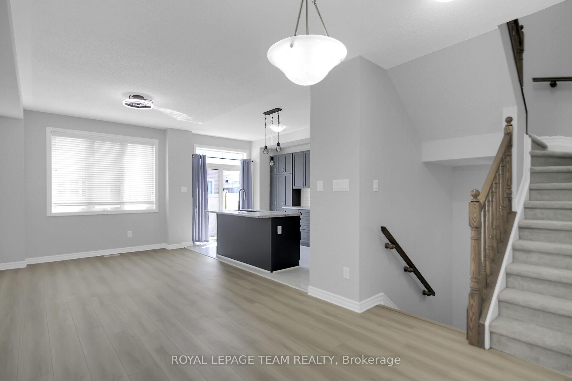 Photo 9 of 605 Lauraleaf Crescent, Ottawa, Barrhaven - Half Moon Bay — HOMEH