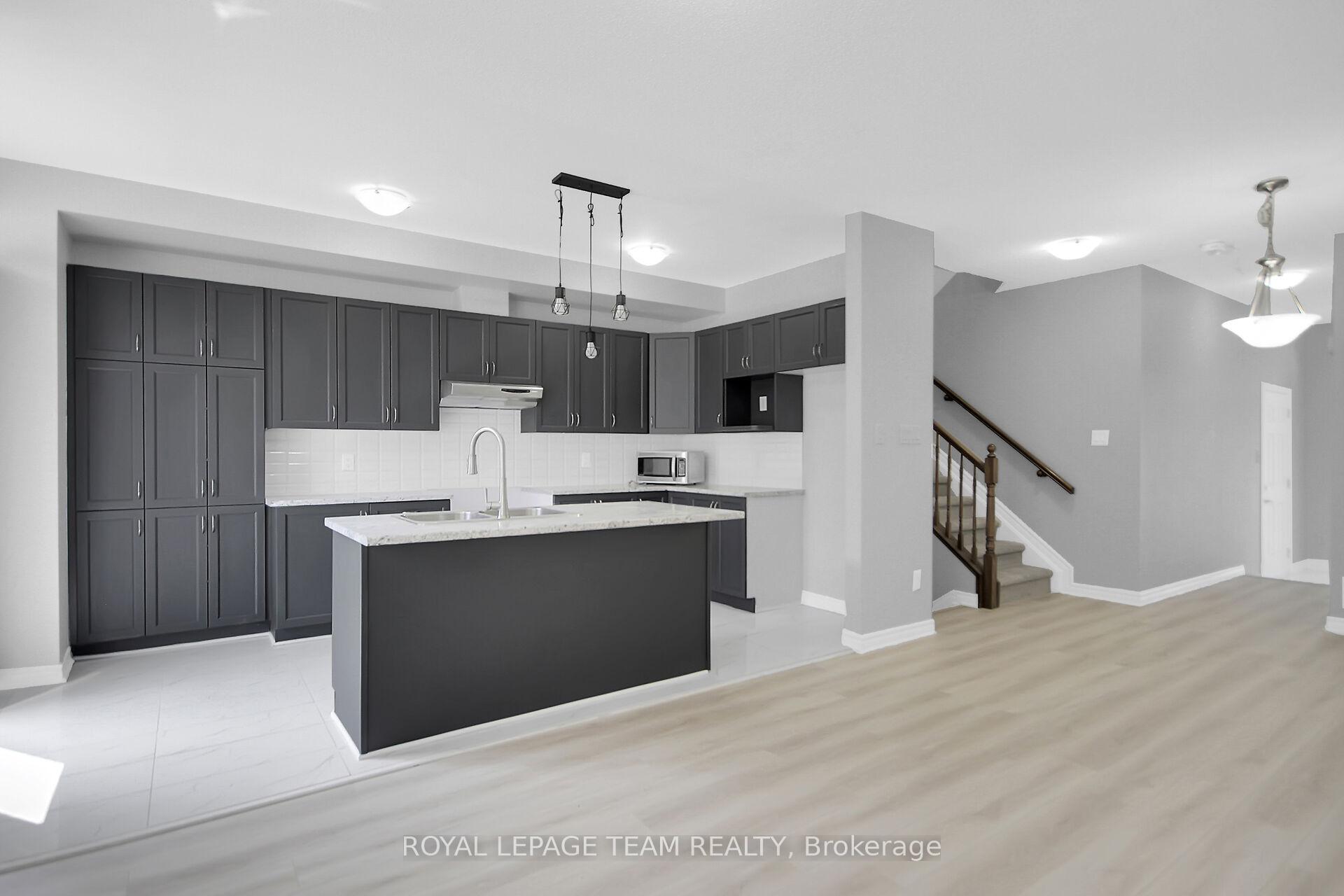 Photo 11 of 605 Lauraleaf Crescent, Ottawa, Barrhaven - Half Moon Bay — HOMEH
