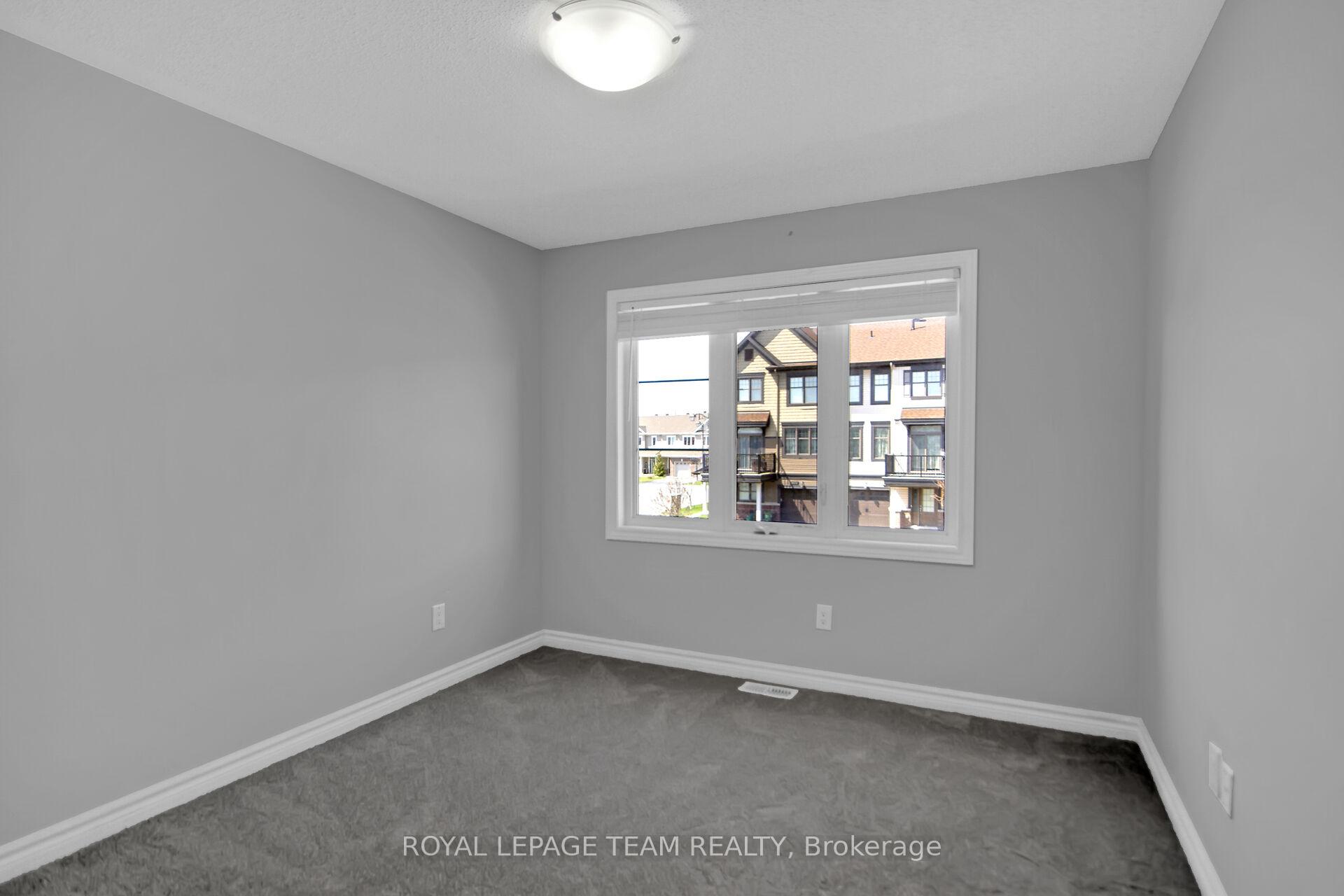 Photo 31 of 605 Lauraleaf Crescent, Ottawa, Barrhaven - Half Moon Bay — HOMEH