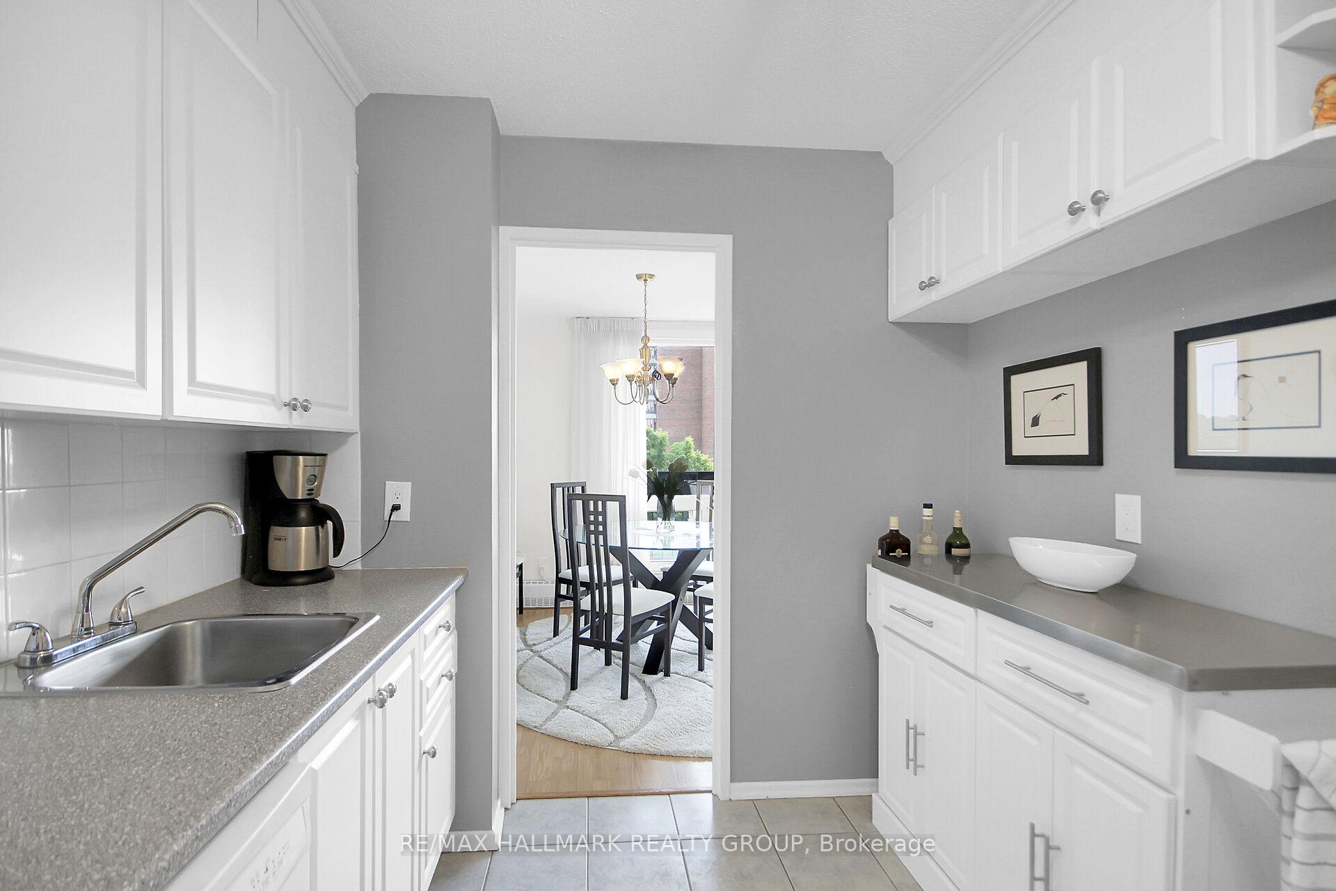 Photo 18 of Unit 705, 1505 Baseline Road, Ottawa, Copeland Park — HOMEH