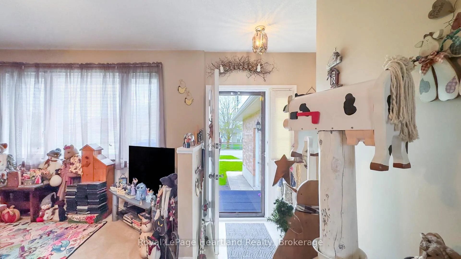 Photo 4 of 91 Anglesea Street, Goderich, Goderich (Town) — HOMEH