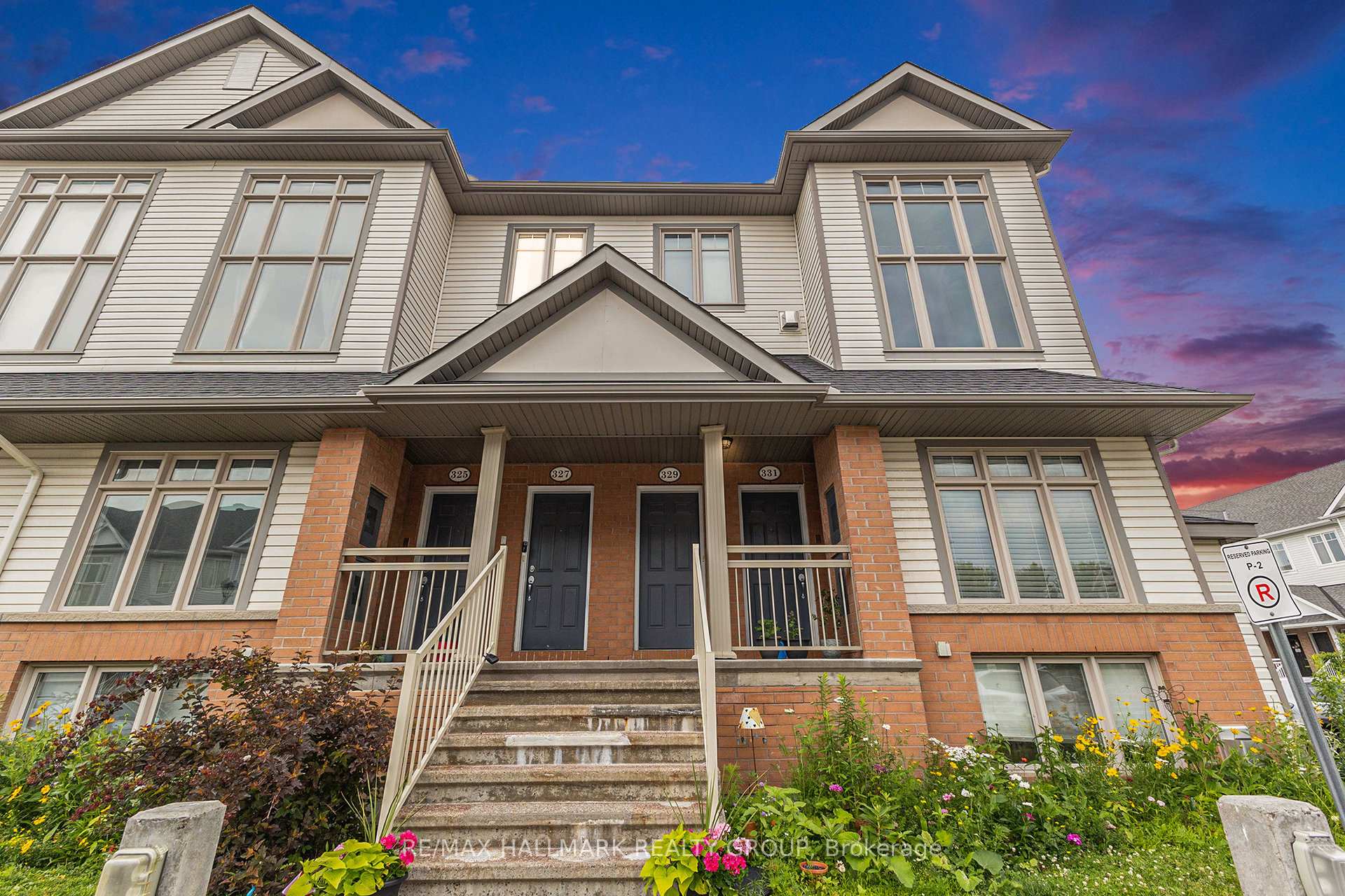 Photo 1 of 327 Galston Private, Ottawa, Mer Bleue/Bradley Estates/Anderson Park — HOMEH