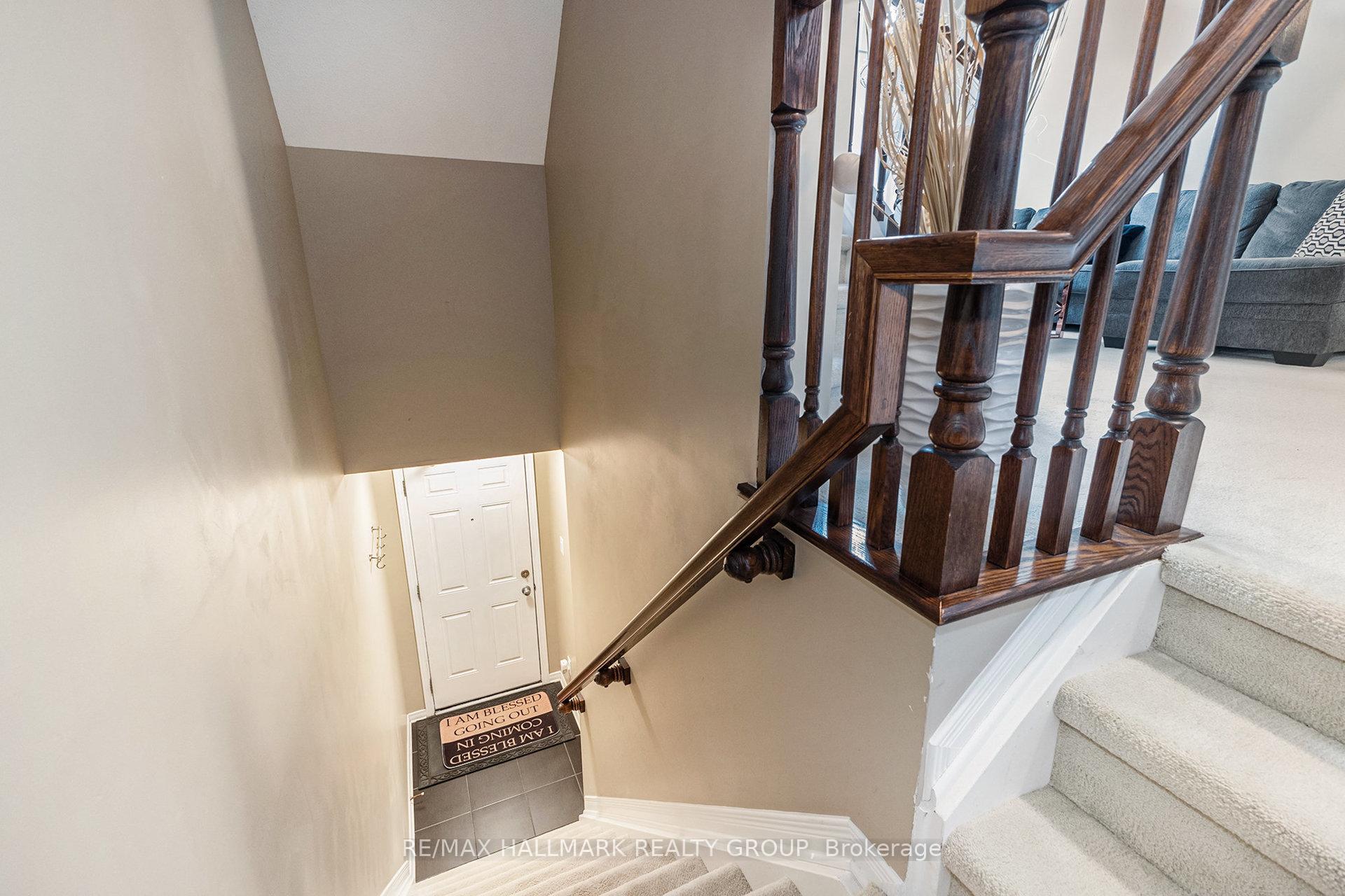 Photo 3 of 327 Galston Private, Ottawa, Mer Bleue/Bradley Estates/Anderson Park — HOMEH