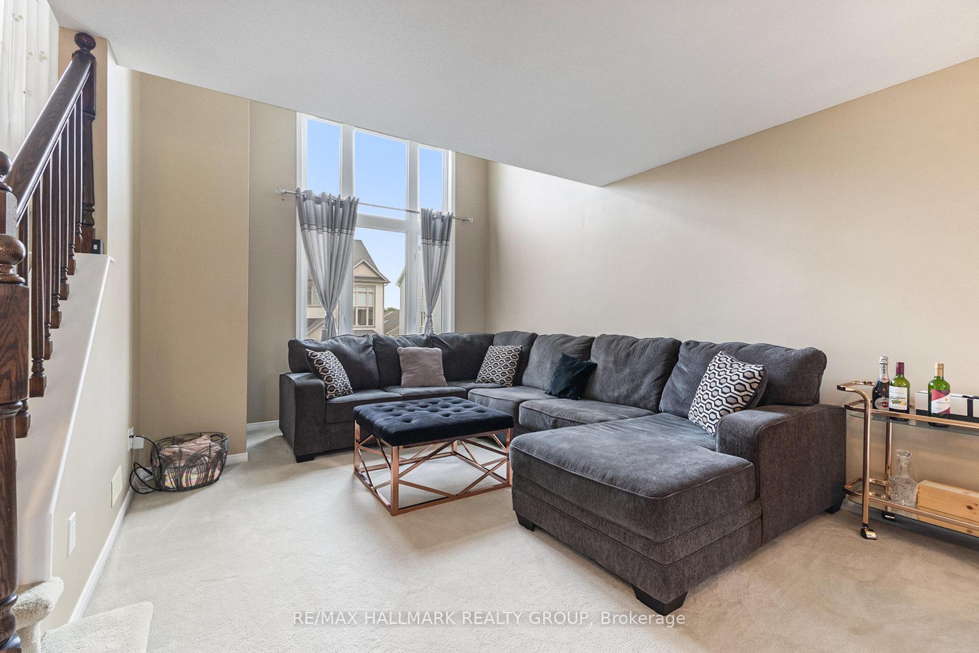 Photo 5 of 327 Galston Private, Ottawa, Mer Bleue/Bradley Estates/Anderson Park — HOMEH