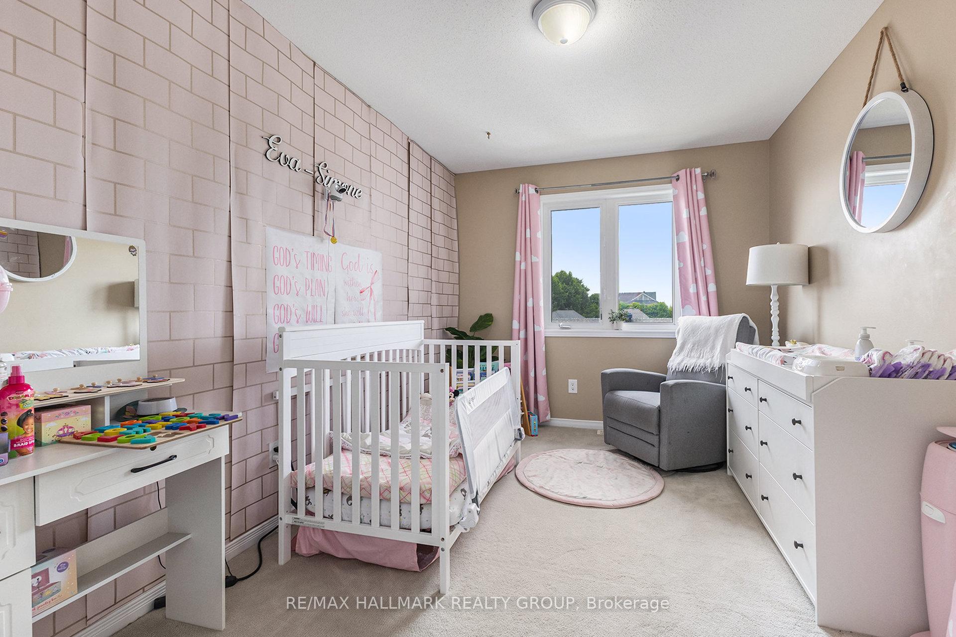 Photo 20 of 327 Galston Private, Ottawa, Mer Bleue/Bradley Estates/Anderson Park — HOMEH