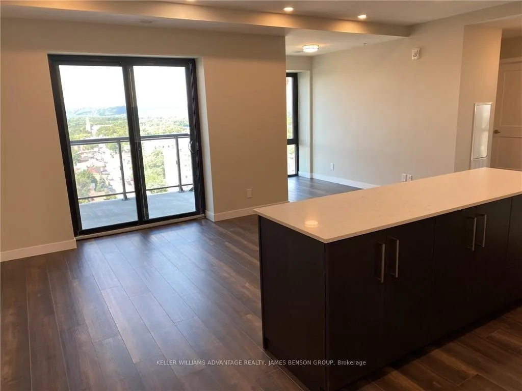 Photo 5 of Unit 2207, 15 Queen Street S, Hamilton, Central — HOMEH