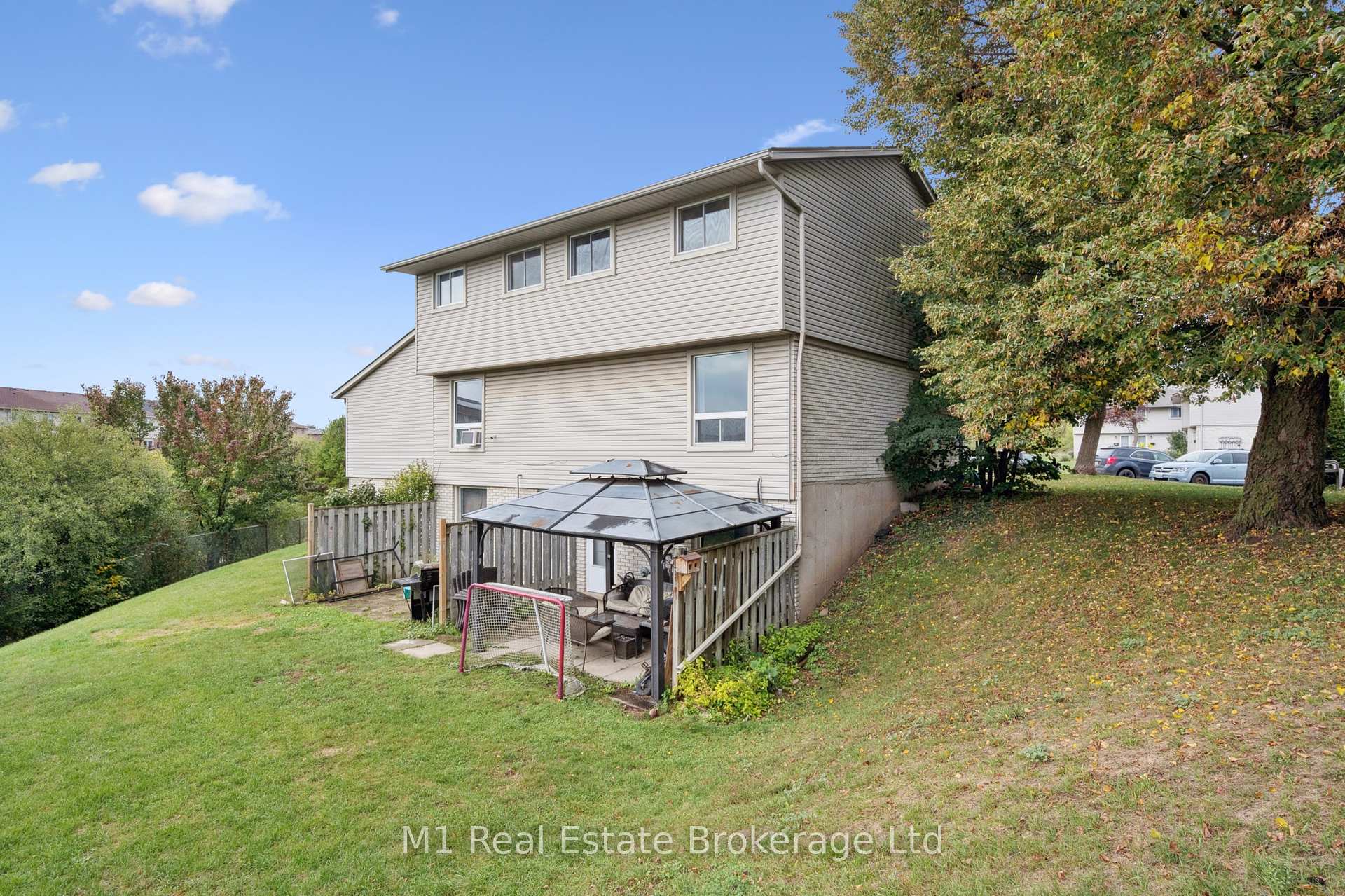 Photo 1 of Unit 13, 700 Paisley Road, Guelph, Willow West/Sugarbush/West Acres — HOMEH