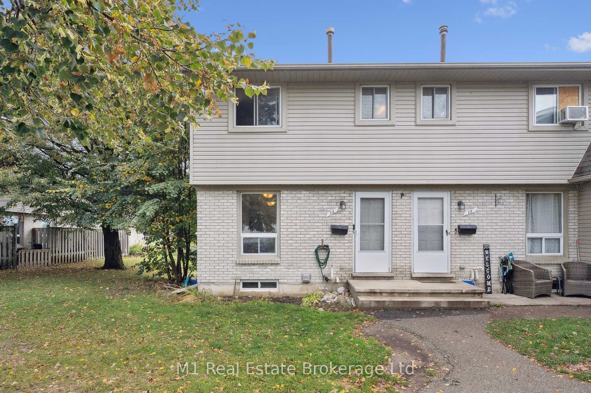 Photo 2 of Unit 13, 700 Paisley Road, Guelph, Willow West/Sugarbush/West Acres — HOMEH