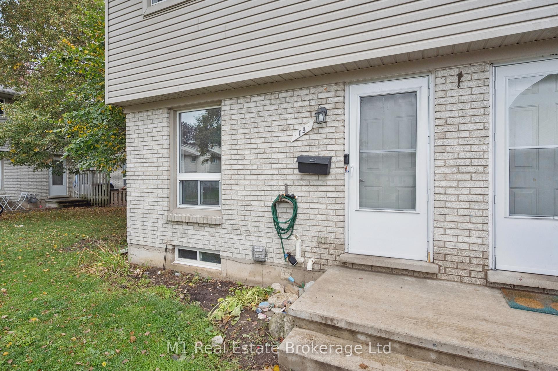 Photo 5 of Unit 13, 700 Paisley Road, Guelph, Willow West/Sugarbush/West Acres — HOMEH