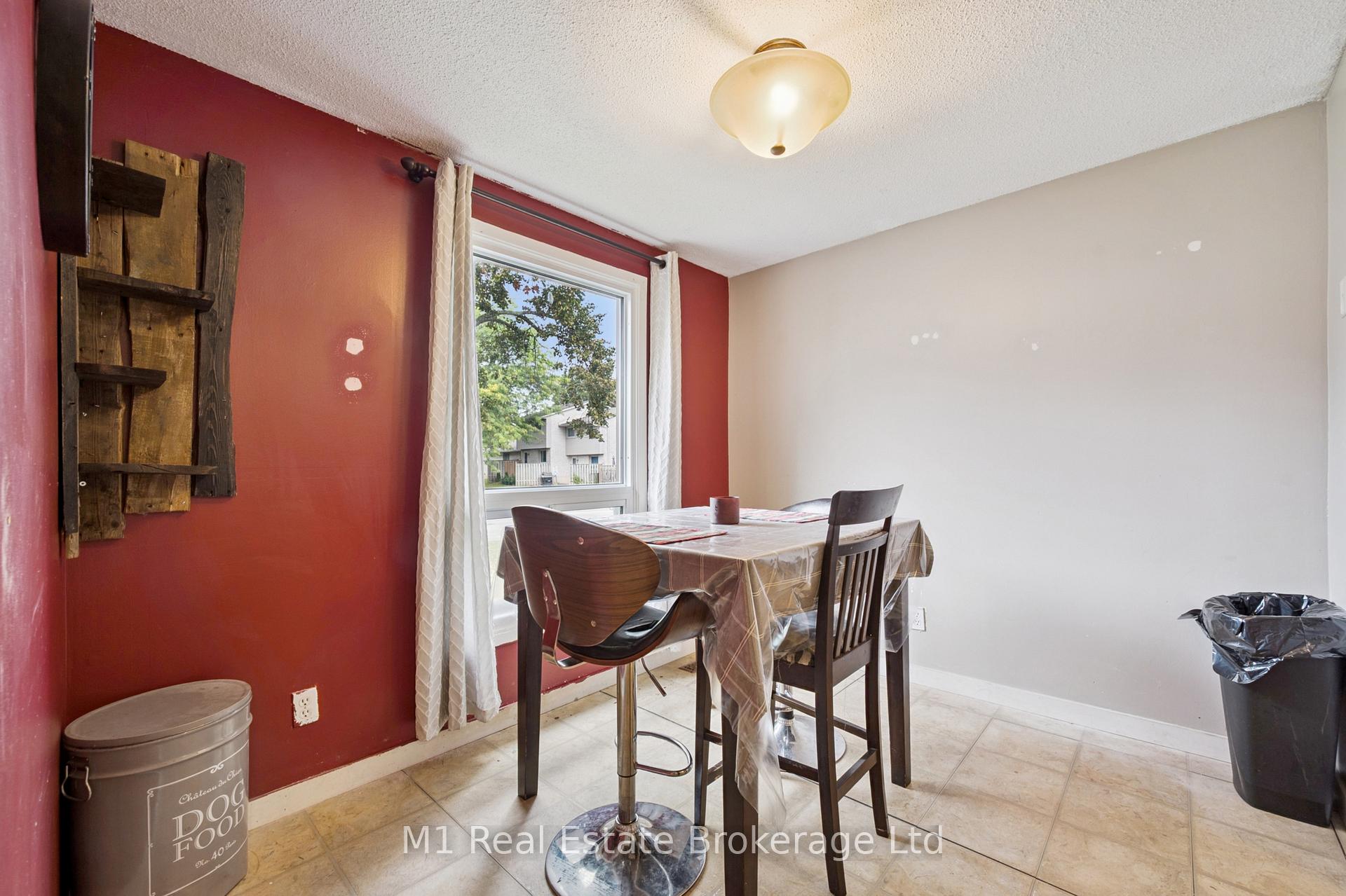Photo 11 of Unit 13, 700 Paisley Road, Guelph, Willow West/Sugarbush/West Acres — HOMEH