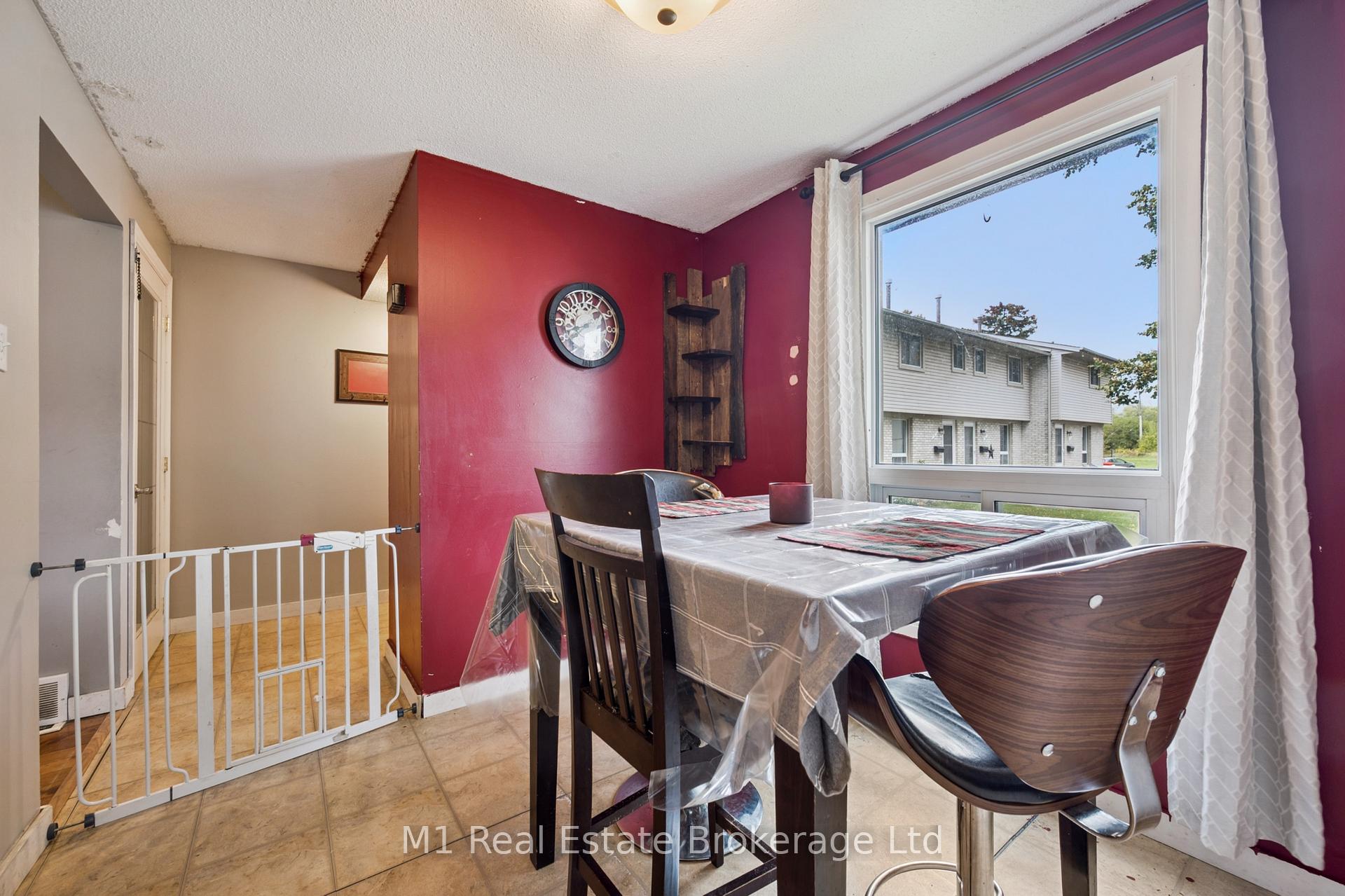 Photo 12 of Unit 13, 700 Paisley Road, Guelph, Willow West/Sugarbush/West Acres — HOMEH