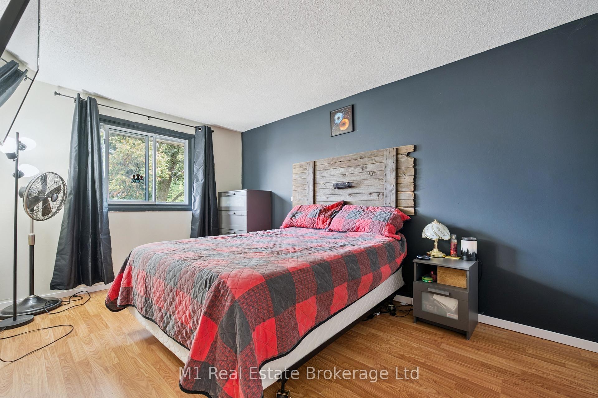 Photo 19 of Unit 13, 700 Paisley Road, Guelph, Willow West/Sugarbush/West Acres — HOMEH