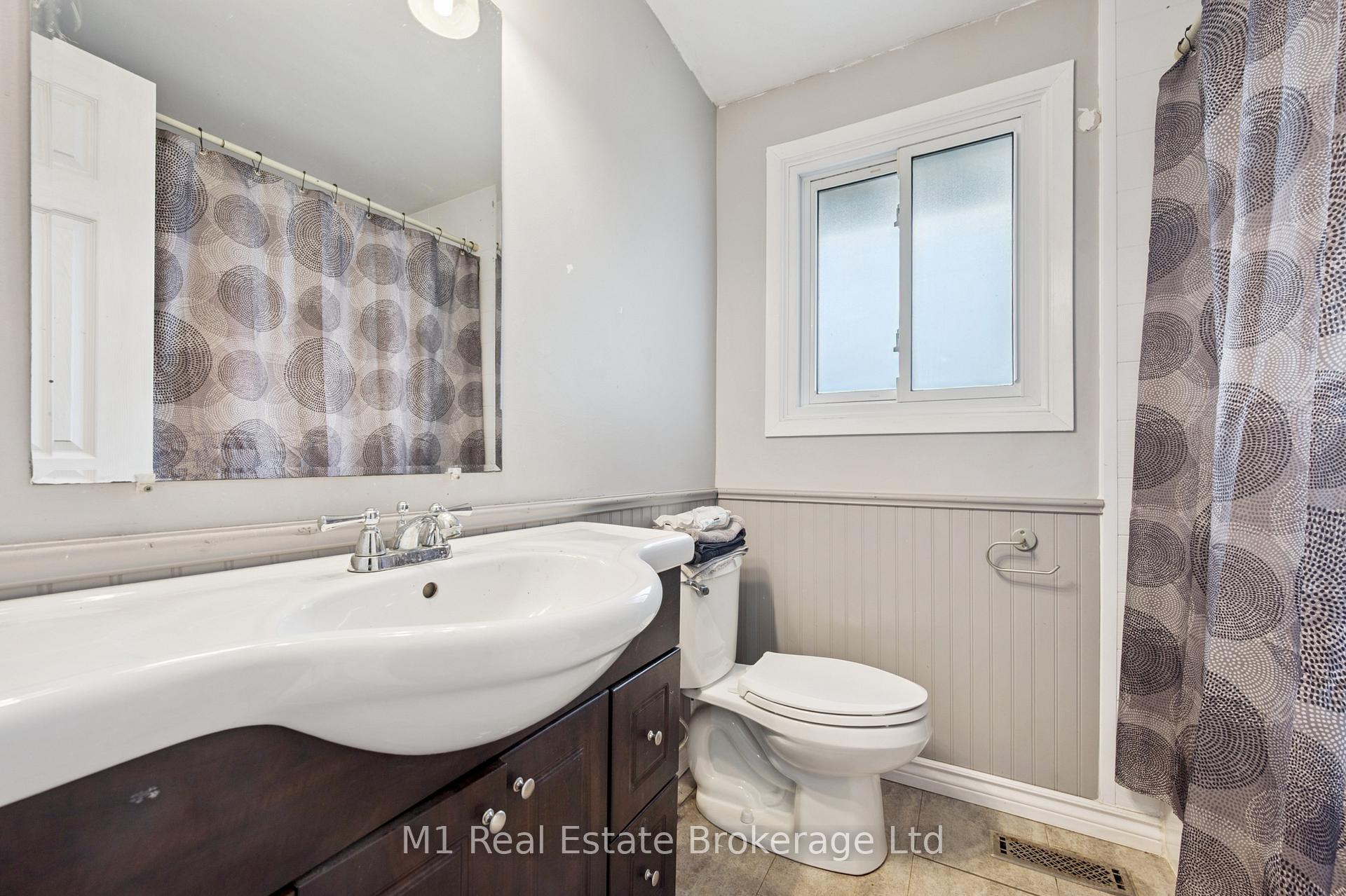 Photo 25 of Unit 13, 700 Paisley Road, Guelph, Willow West/Sugarbush/West Acres — HOMEH