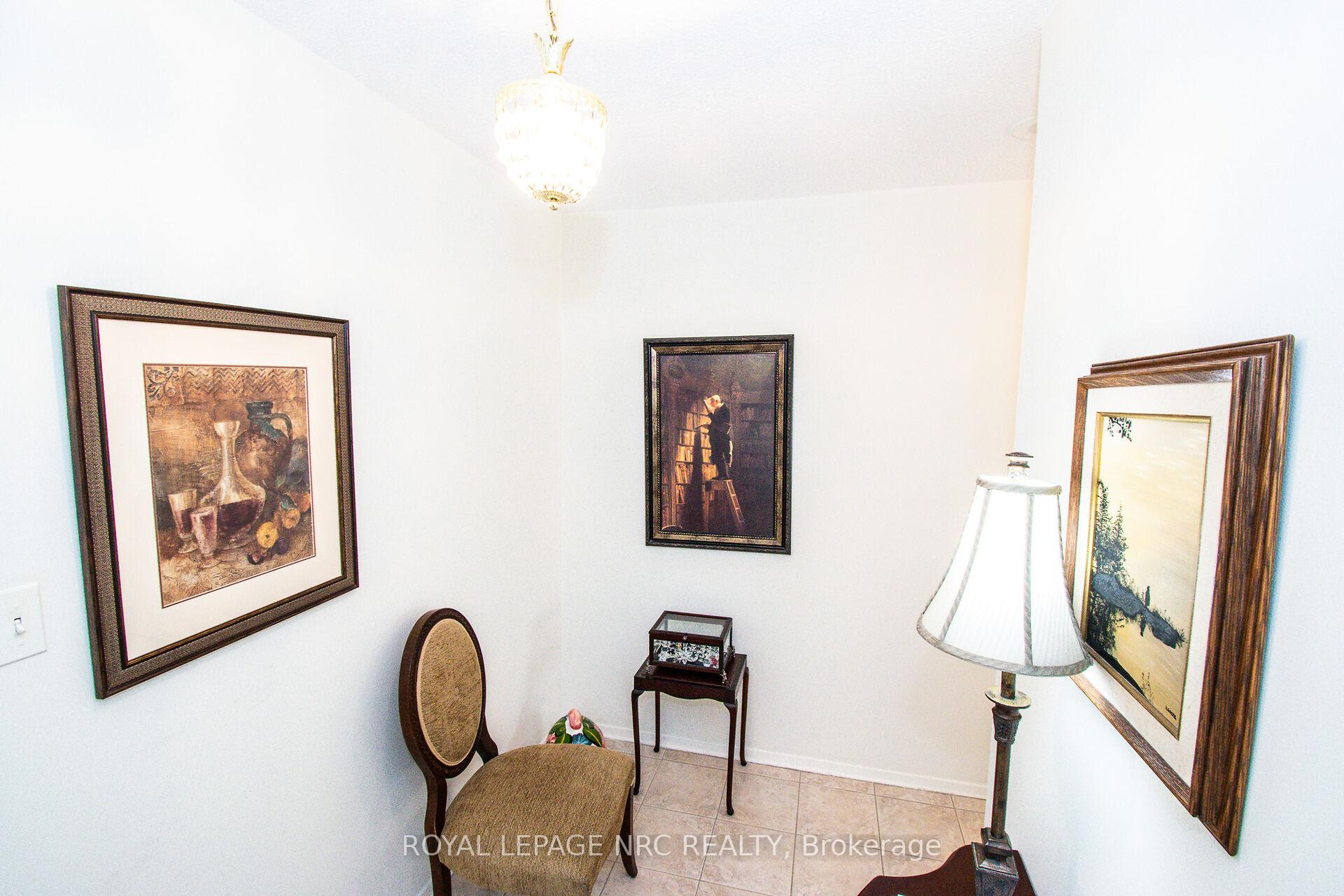 Photo 4 of Unit 904, 7 Gale Crescent, St. Catharines, E. Chester — HOMEH