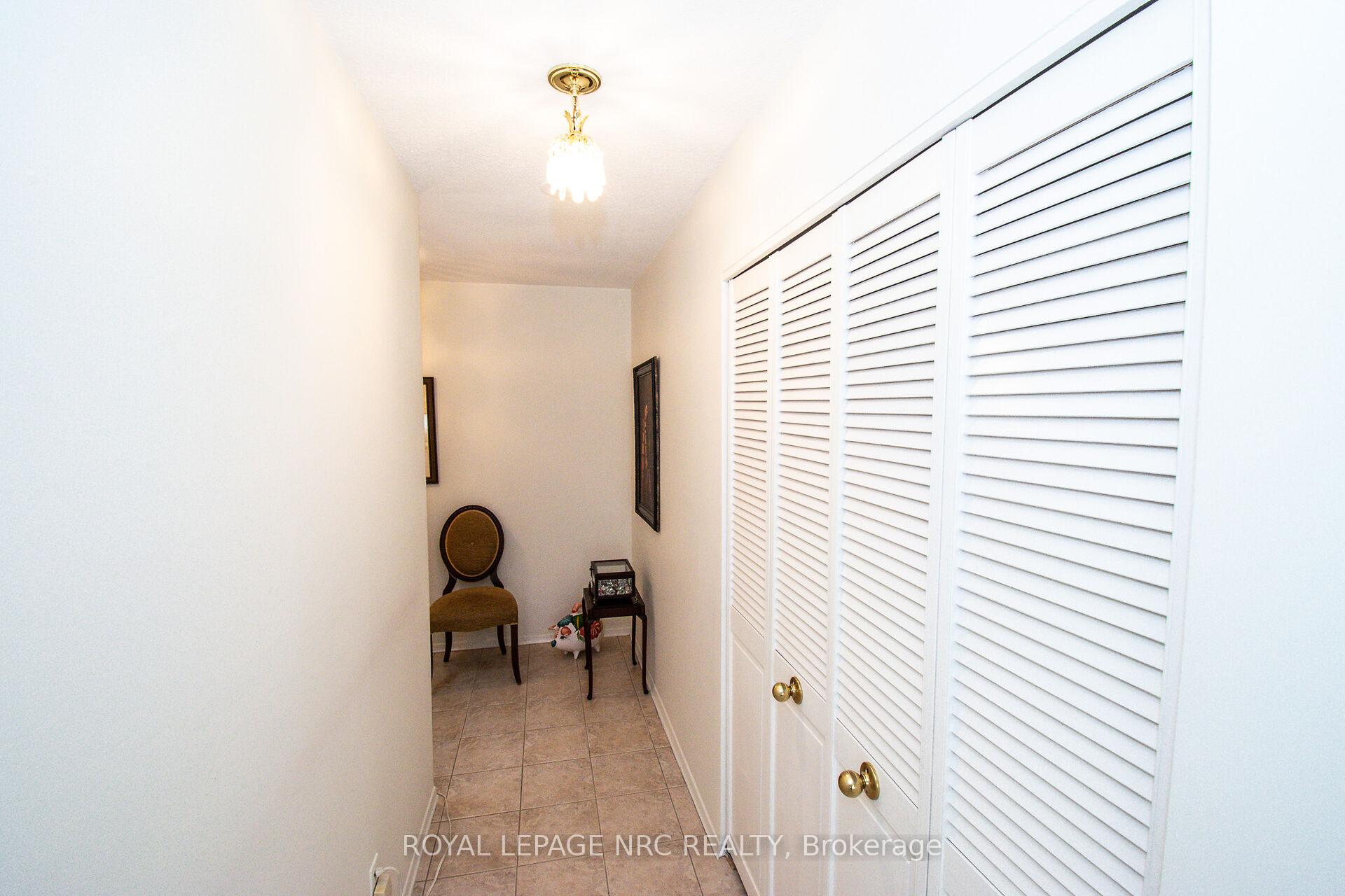 Photo 5 of Unit 904, 7 Gale Crescent, St. Catharines, E. Chester — HOMEH