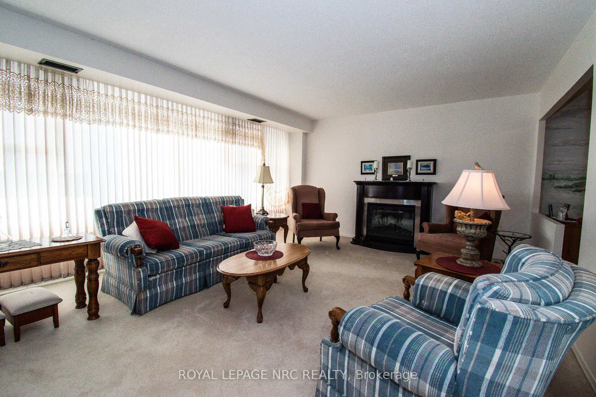Photo 8 of Unit 904, 7 Gale Crescent, St. Catharines, E. Chester — HOMEH