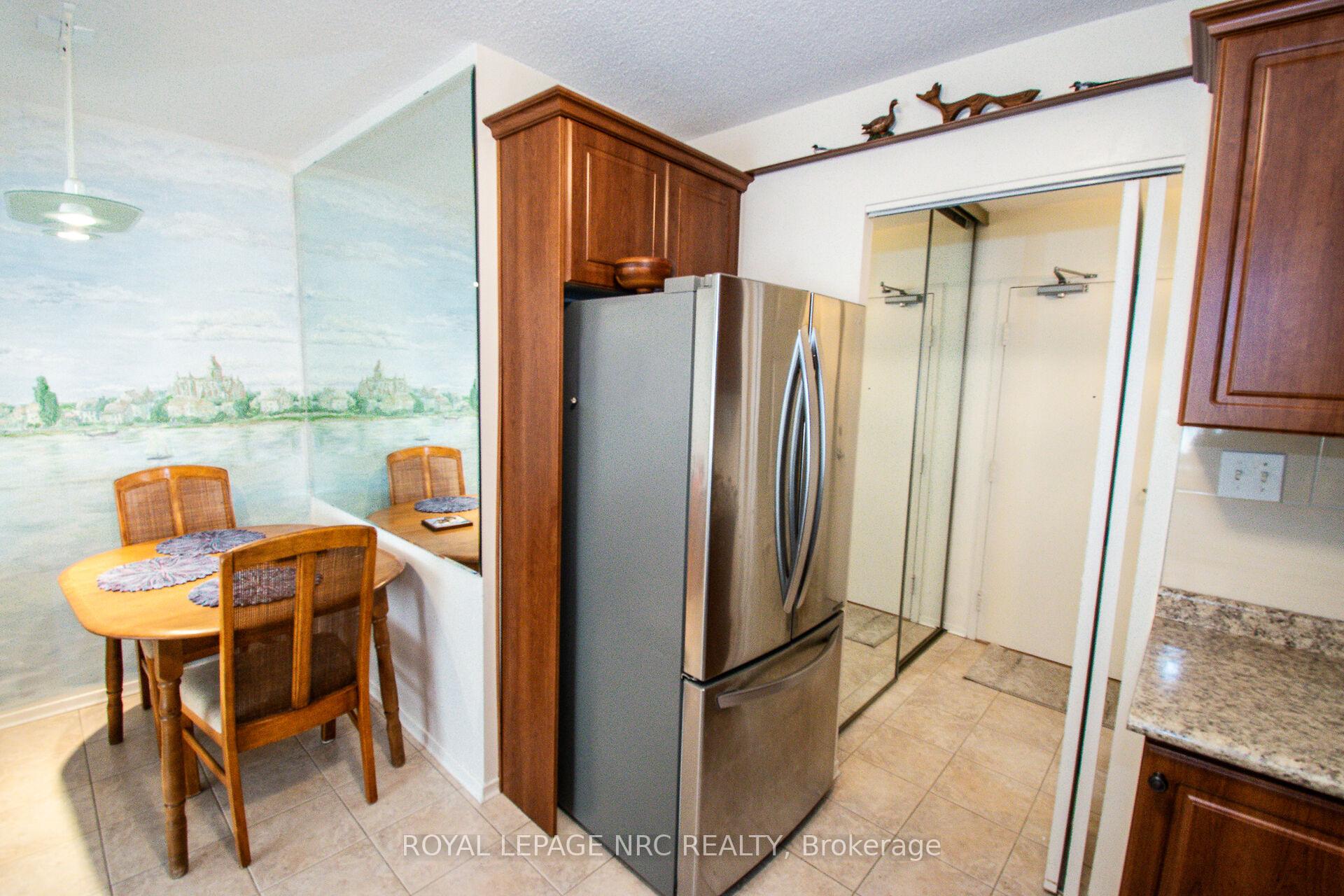 Photo 15 of Unit 904, 7 Gale Crescent, St. Catharines, E. Chester — HOMEH