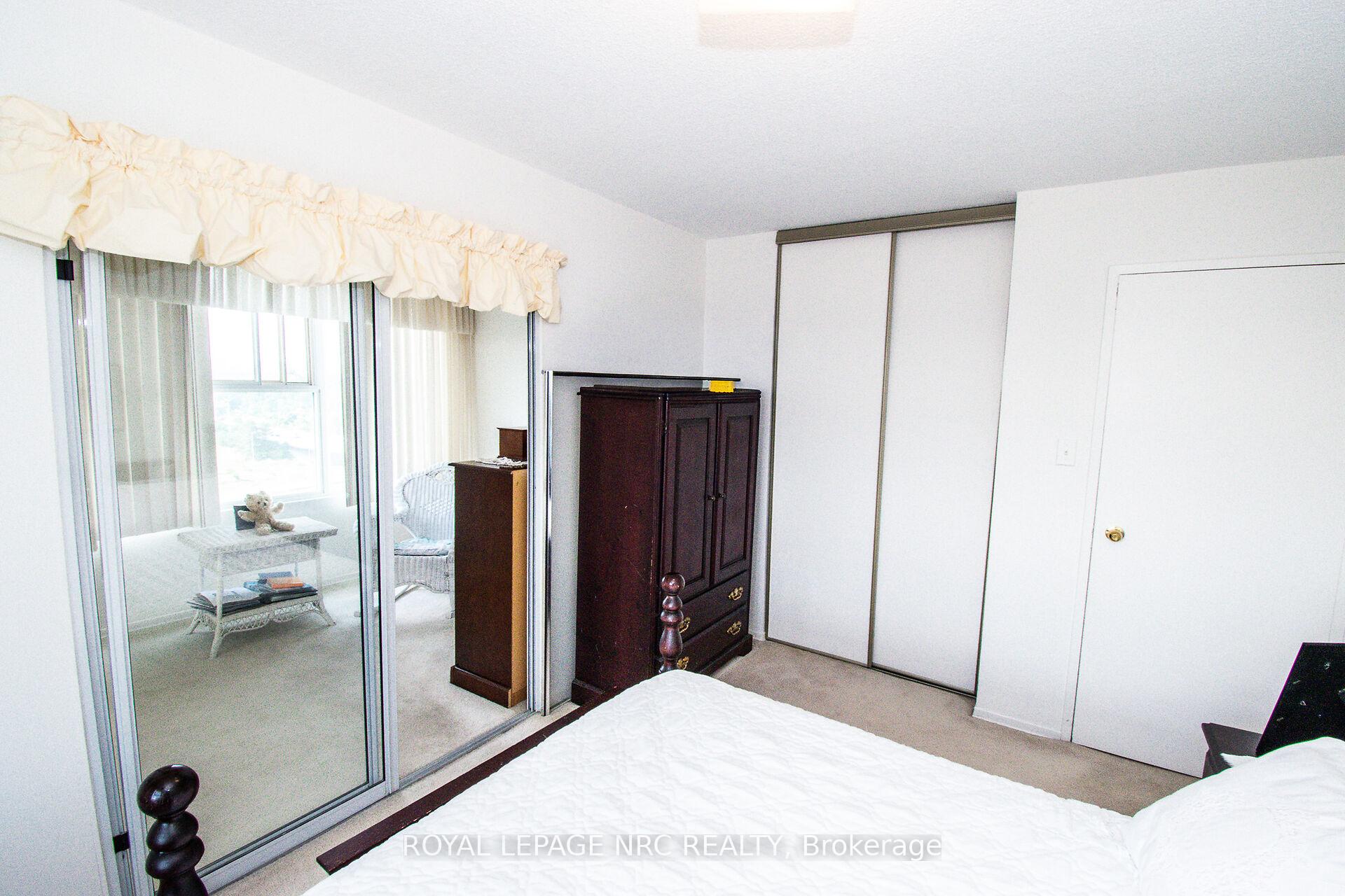 Photo 28 of Unit 904, 7 Gale Crescent, St. Catharines, E. Chester — HOMEH