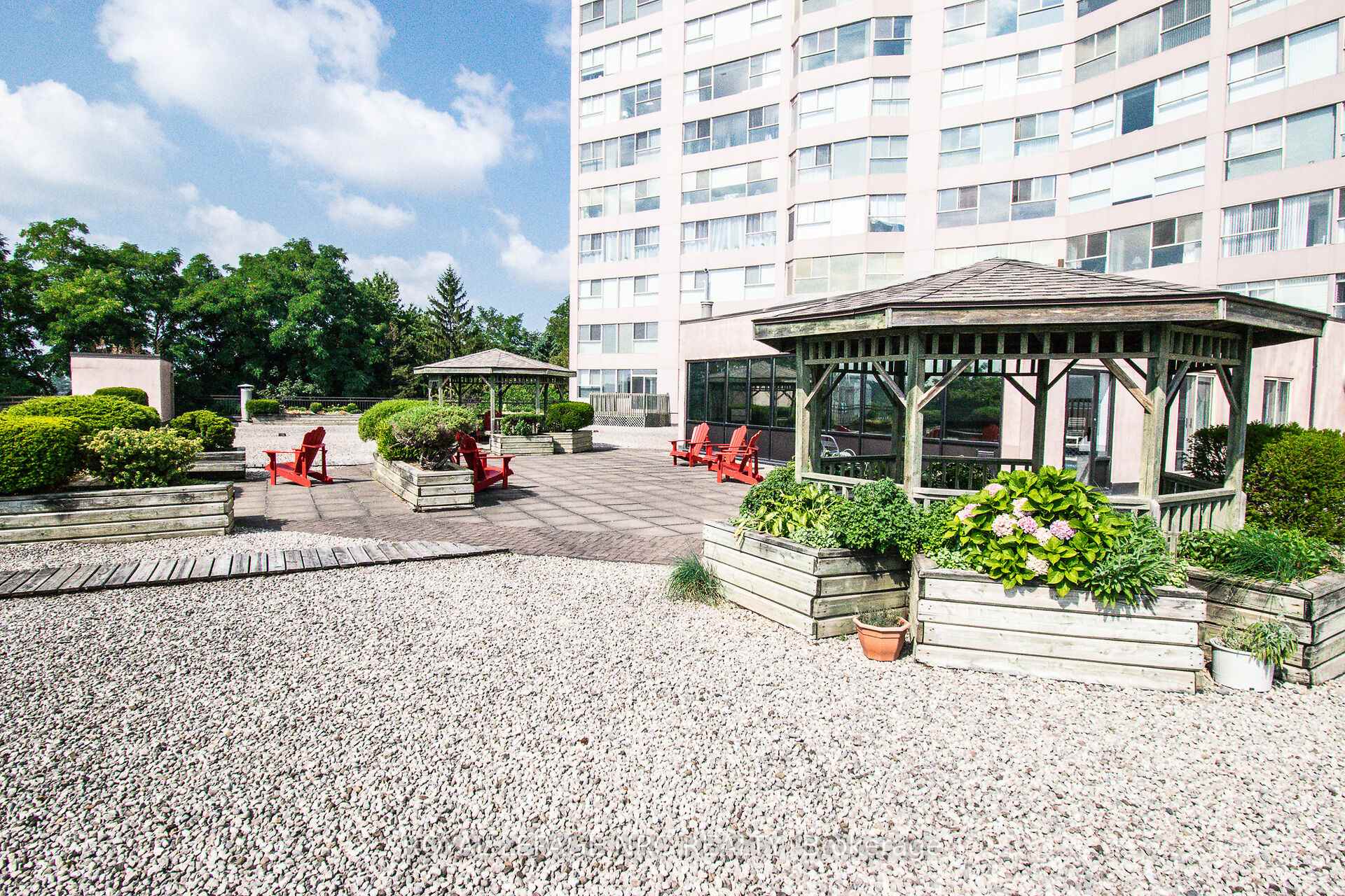 Photo 39 of Unit 904, 7 Gale Crescent, St. Catharines, E. Chester — HOMEH