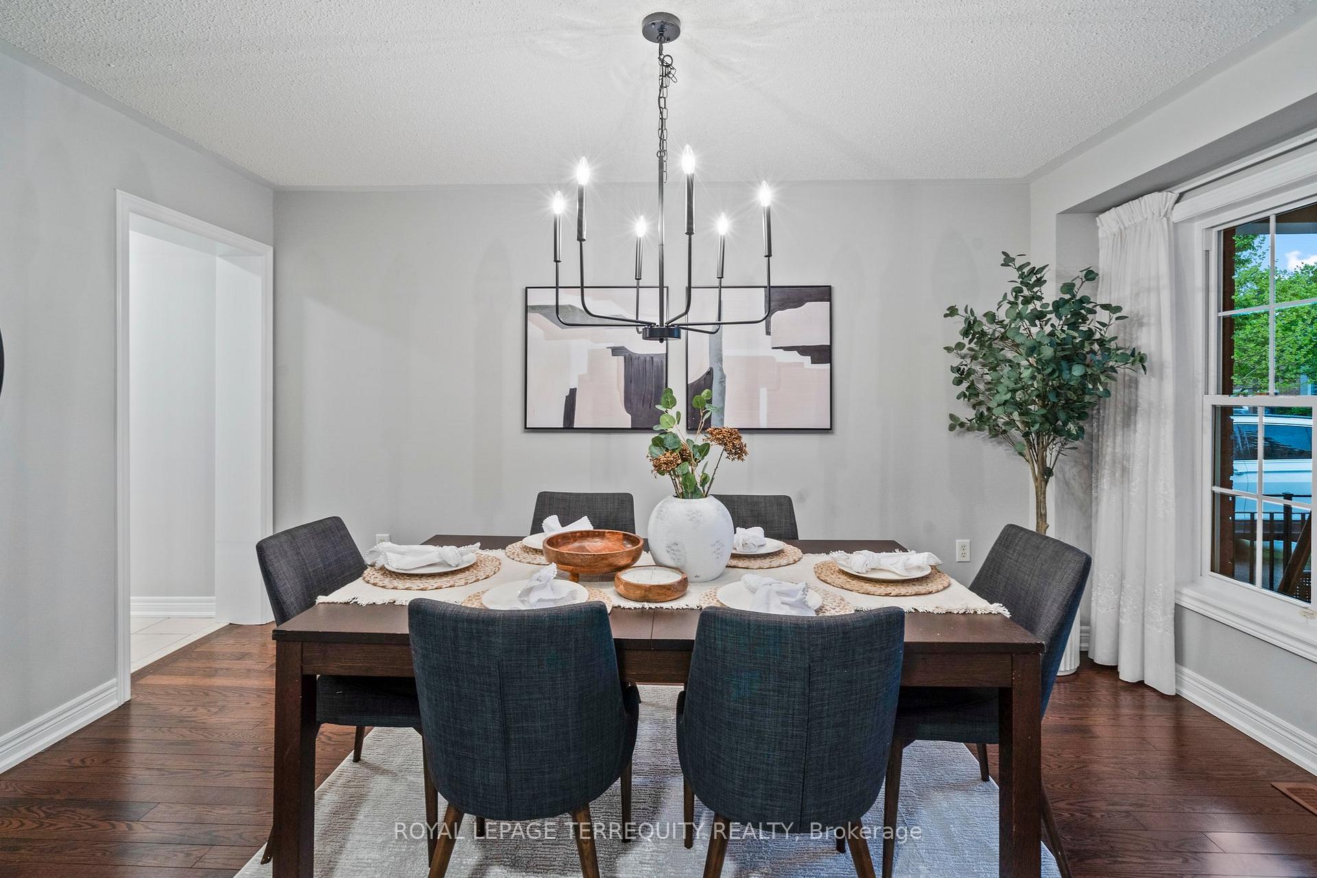 Photo 8 of 26 Goodhart Crescent, Ajax, Northwest Ajax — HOMEH