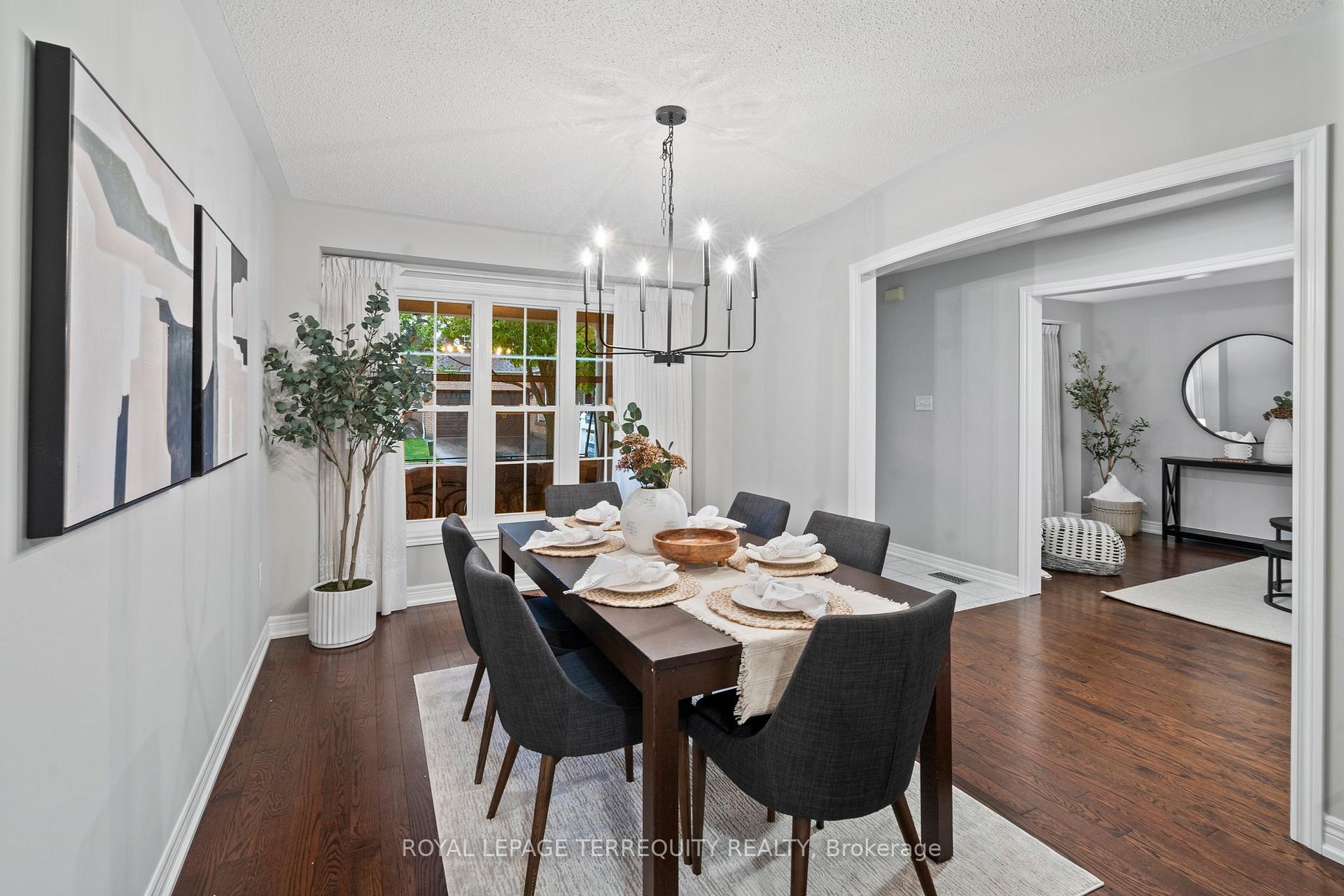 Photo 10 of 26 Goodhart Crescent, Ajax, Northwest Ajax — HOMEH
