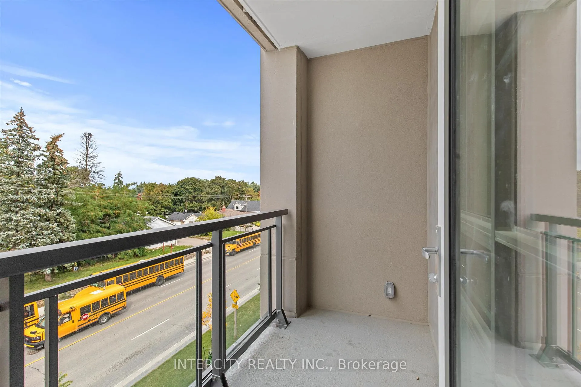 Photo 19 of Unit 424, 2075 King Road, King, King City — HOMEH