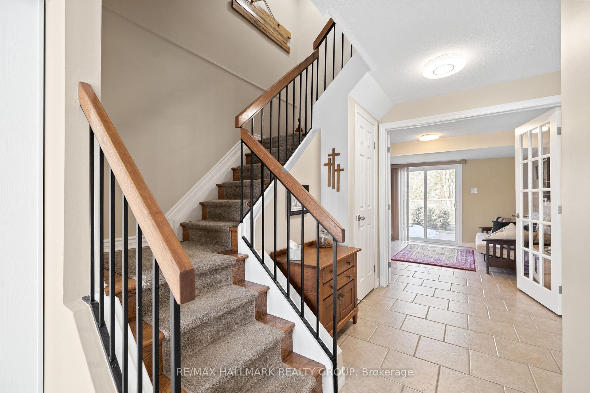 Photo 5 of 12C Maple Ridge Crescent, Ottawa, Barrhaven - Pheasant Run — HOMEH