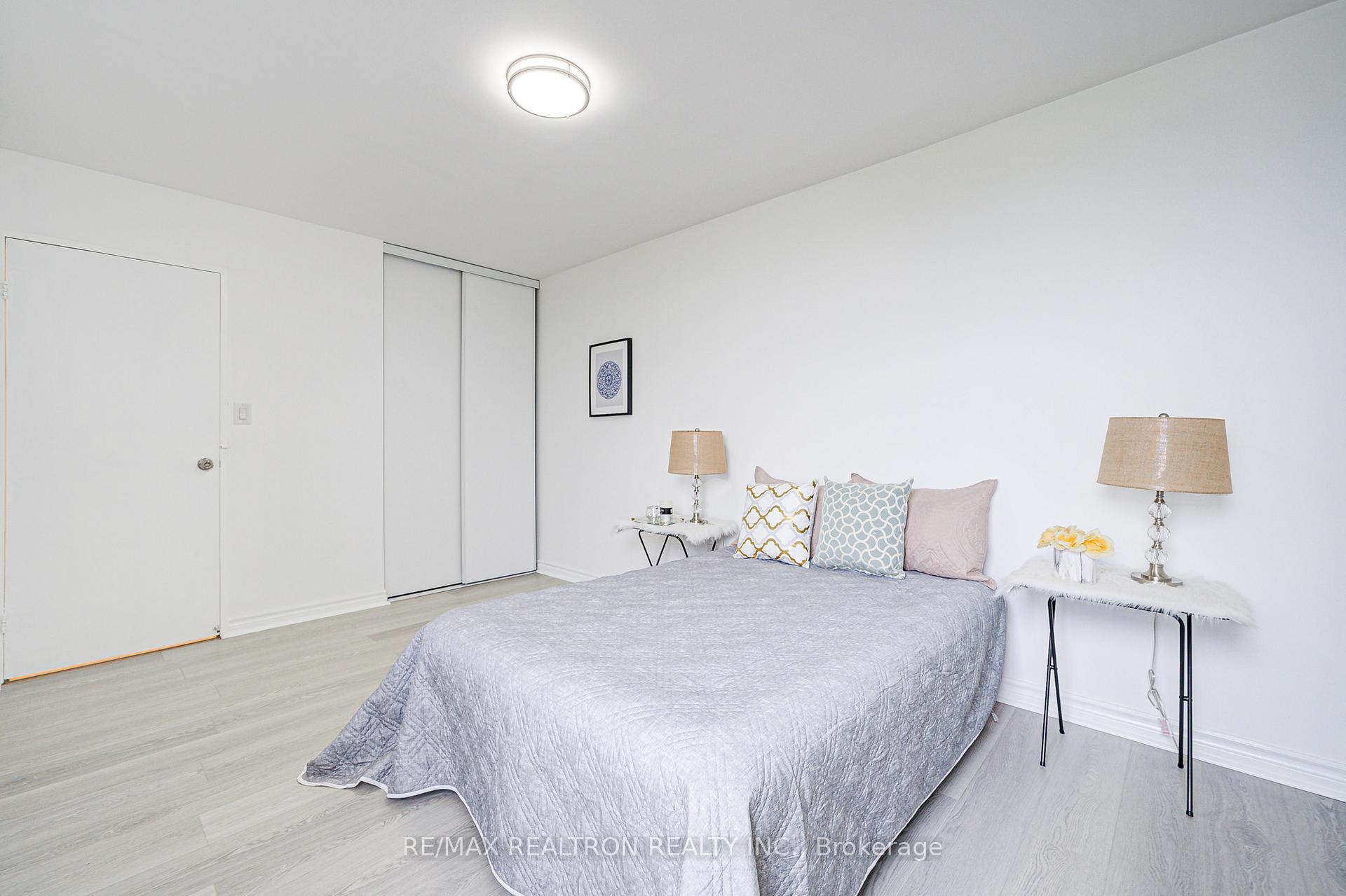Photo 26 of Unit 2505, 5 Massey Square, Toronto, Crescent Town — HOMEH