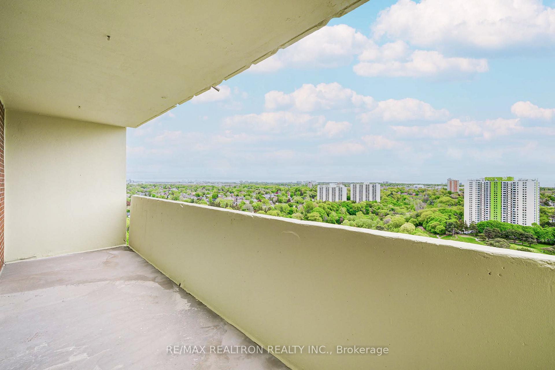 Photo 27 of Unit 2505, 5 Massey Square, Toronto, Crescent Town — HOMEH
