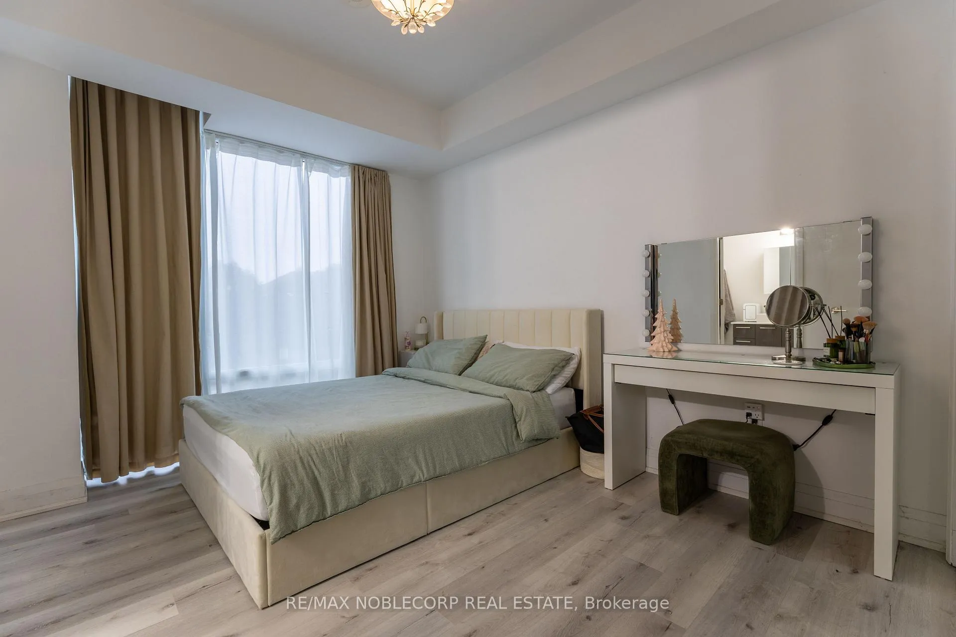 Photo 12 of Unit 232, 4800 Highway 7, Vaughan, East Woodbridge — HOMEH