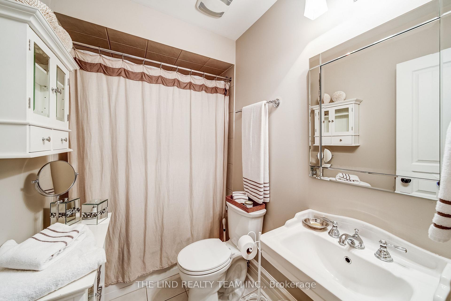Photo 61 of Unit 22, 88 Stonecliffe Crescent, Aurora, Aurora Estates — HOMEH