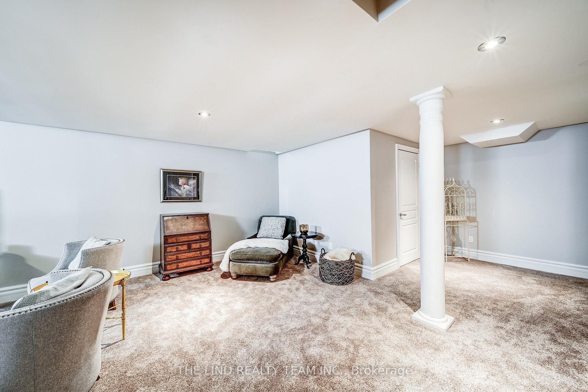 Photo 68 of Unit 22, 88 Stonecliffe Crescent, Aurora, Aurora Estates — HOMEH