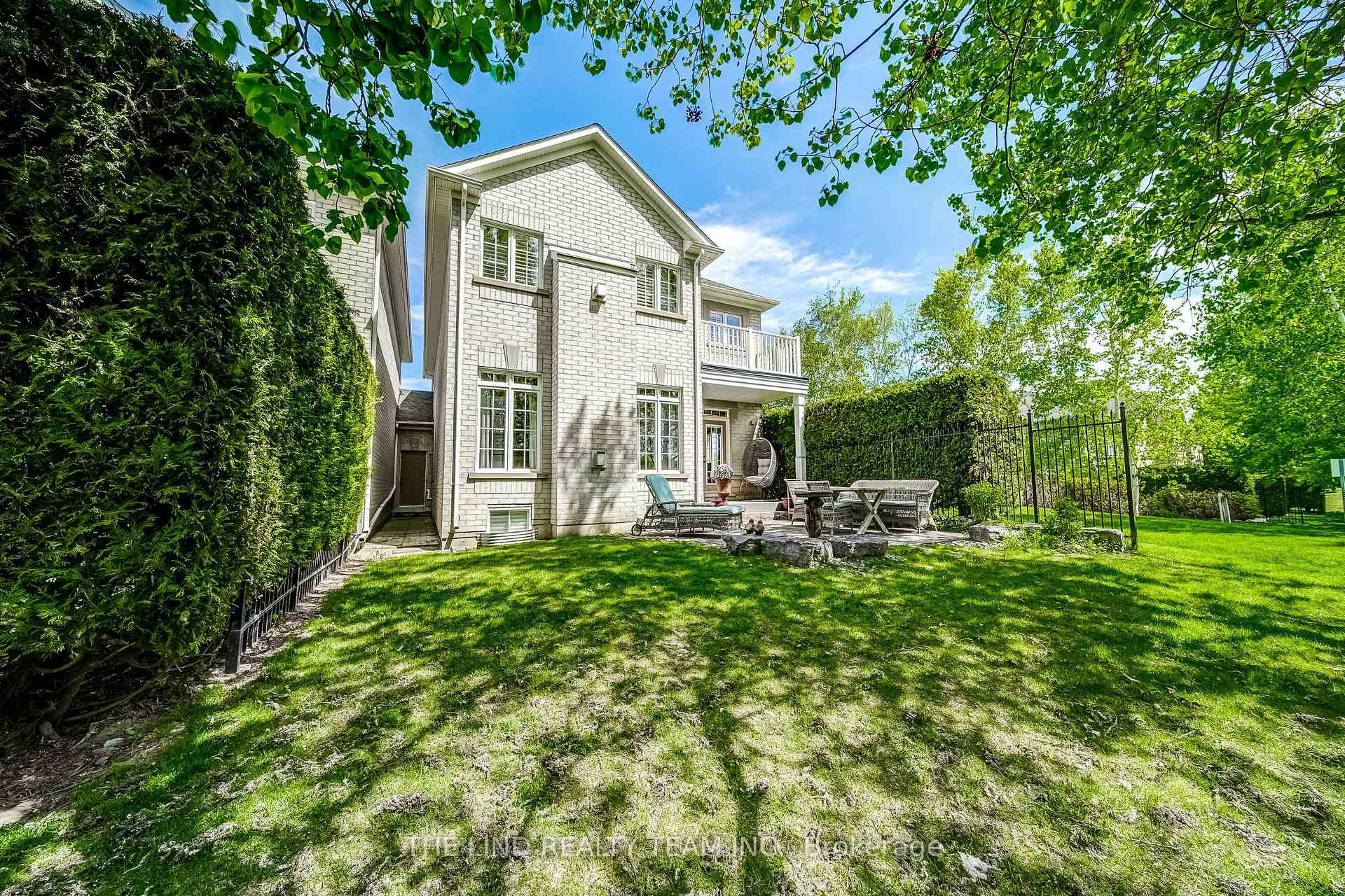 Photo 77 of Unit 22, 88 Stonecliffe Crescent, Aurora, Aurora Estates — HOMEH