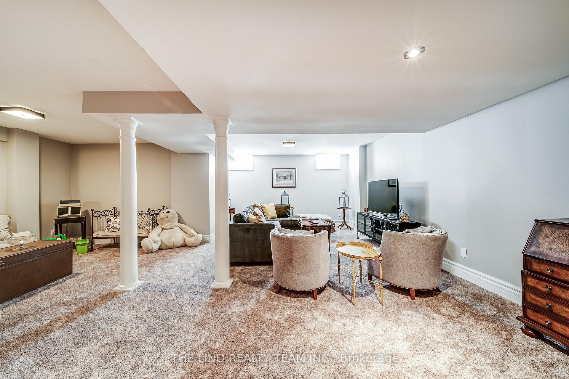 Photo 47 of Unit 22, 88 Stonecliffe Crescent, Aurora, Aurora Estates — HOMEH