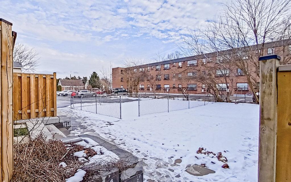Photo 31 of Unit 12, 11 Colmar Place, Hamilton, Dundas — HOMEH