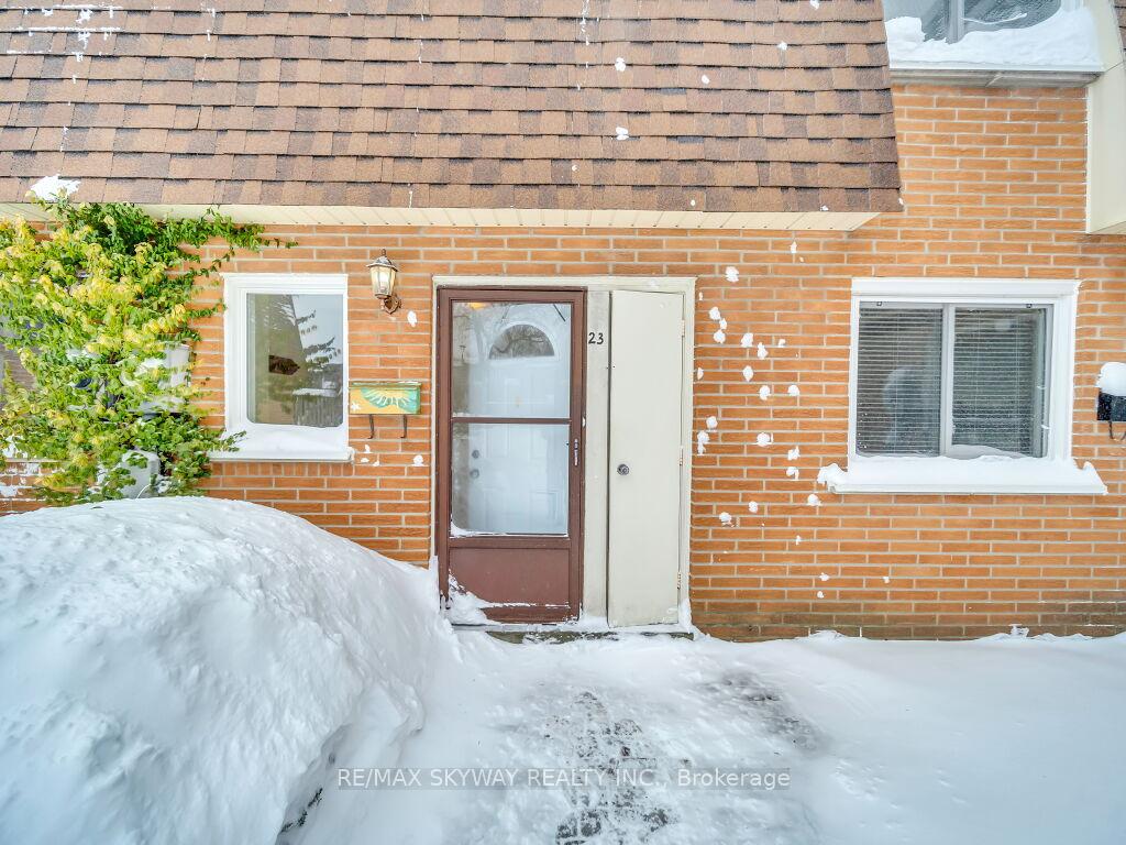 Front of Unit 23, 120 Country Club Drive