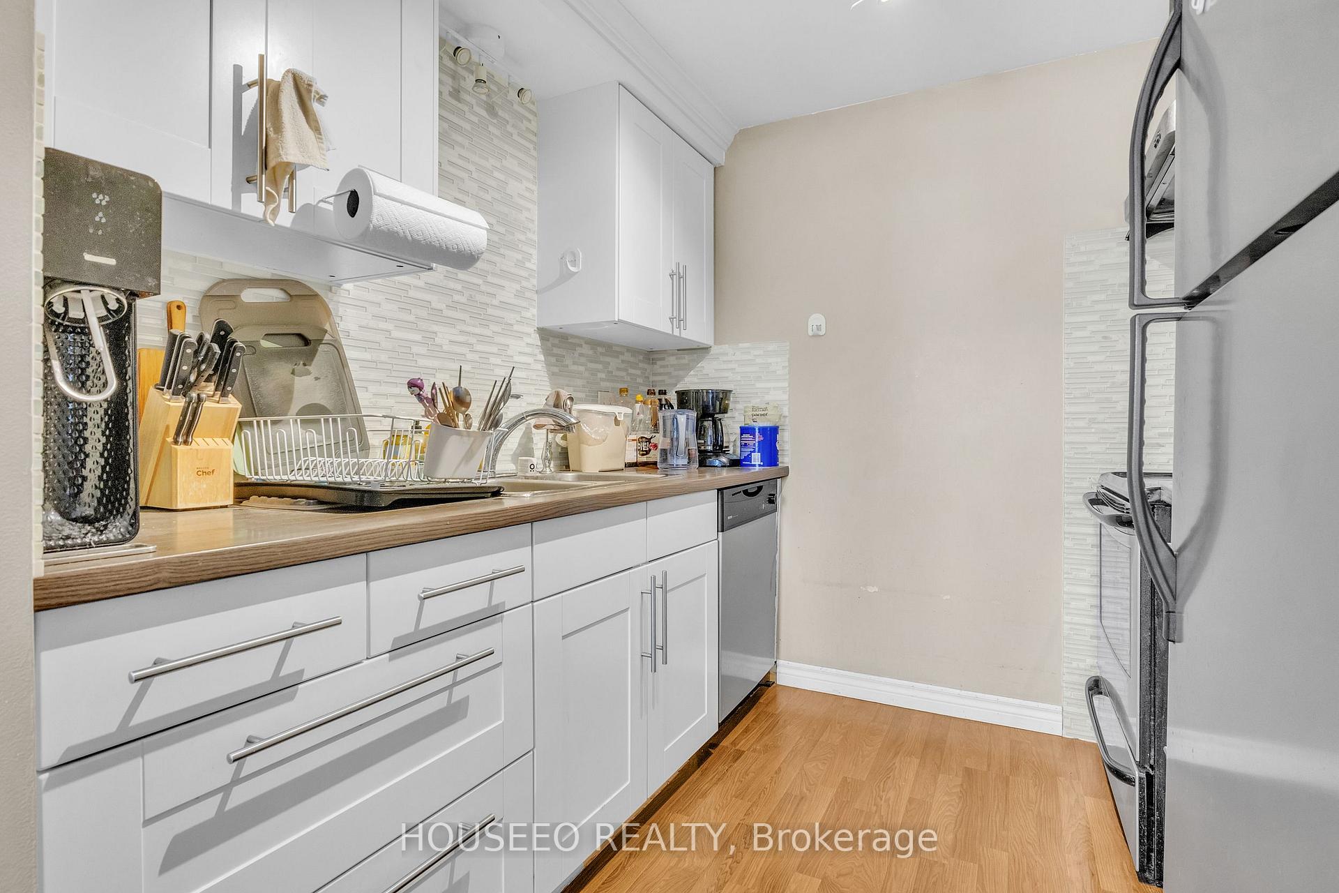 Photo 10 of 132 Kingswood Drive, Kitchener — HOMEH