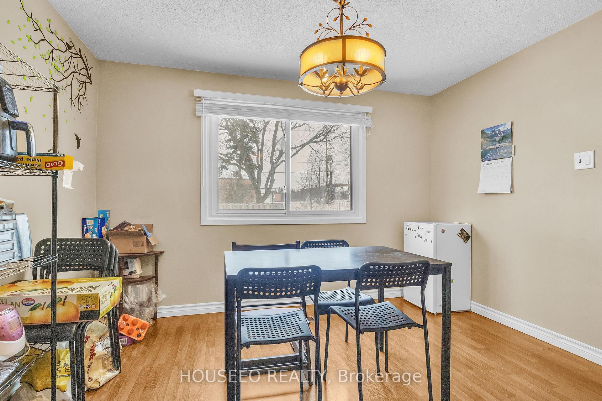 Photo 17 of 132 Kingswood Drive, Kitchener — HOMEH