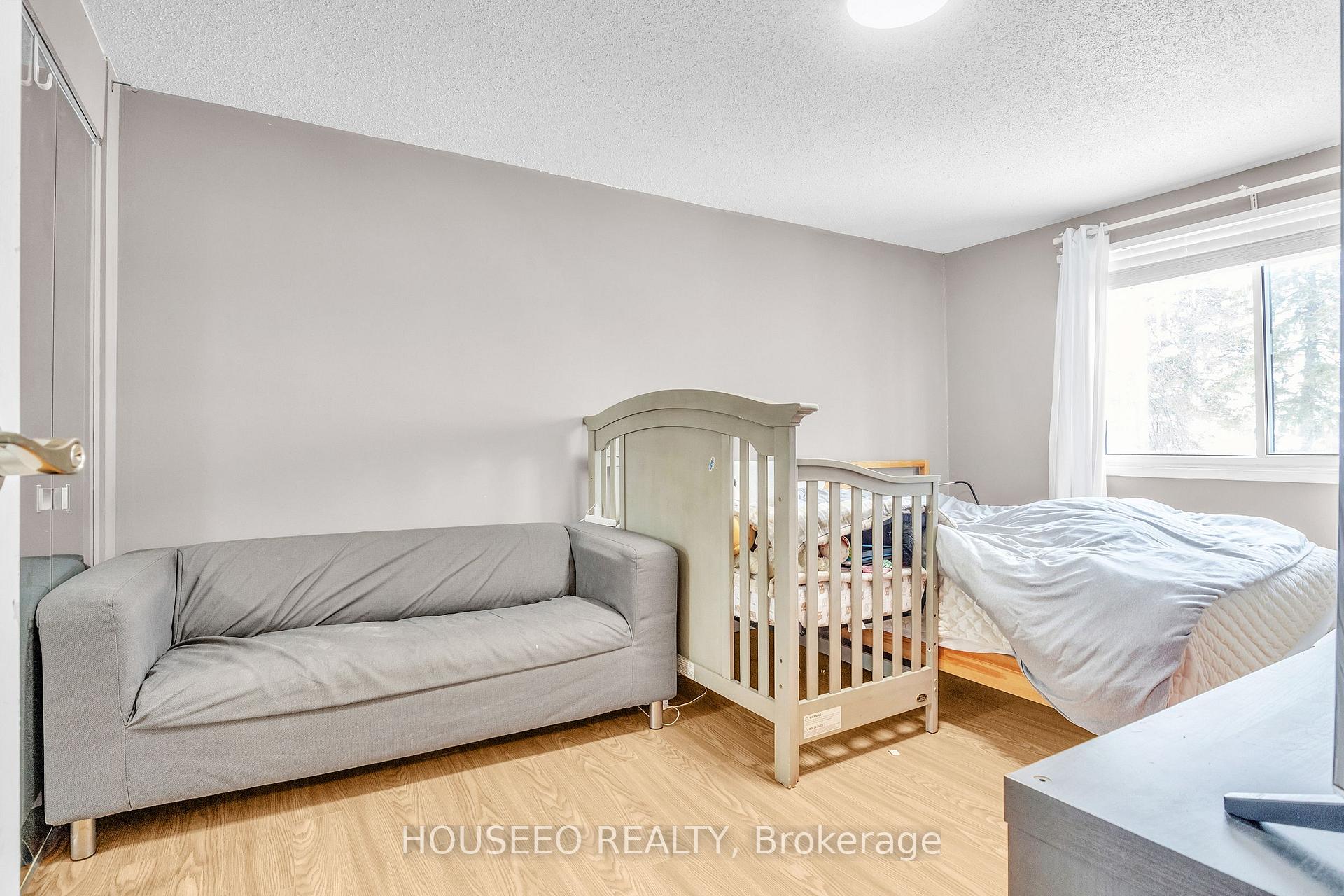 Photo 20 of 132 Kingswood Drive, Kitchener — HOMEH