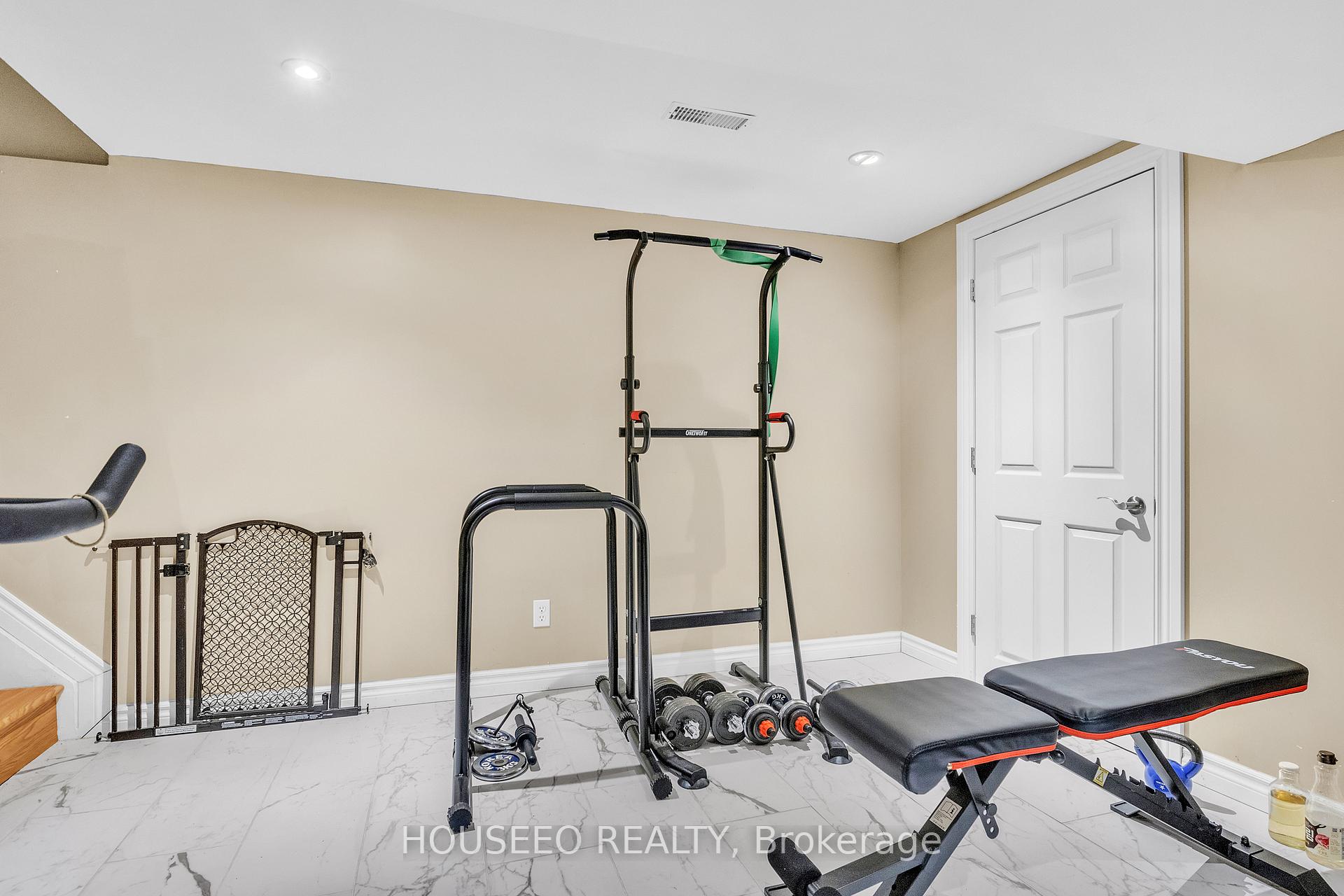 Photo 26 of 132 Kingswood Drive, Kitchener — HOMEH