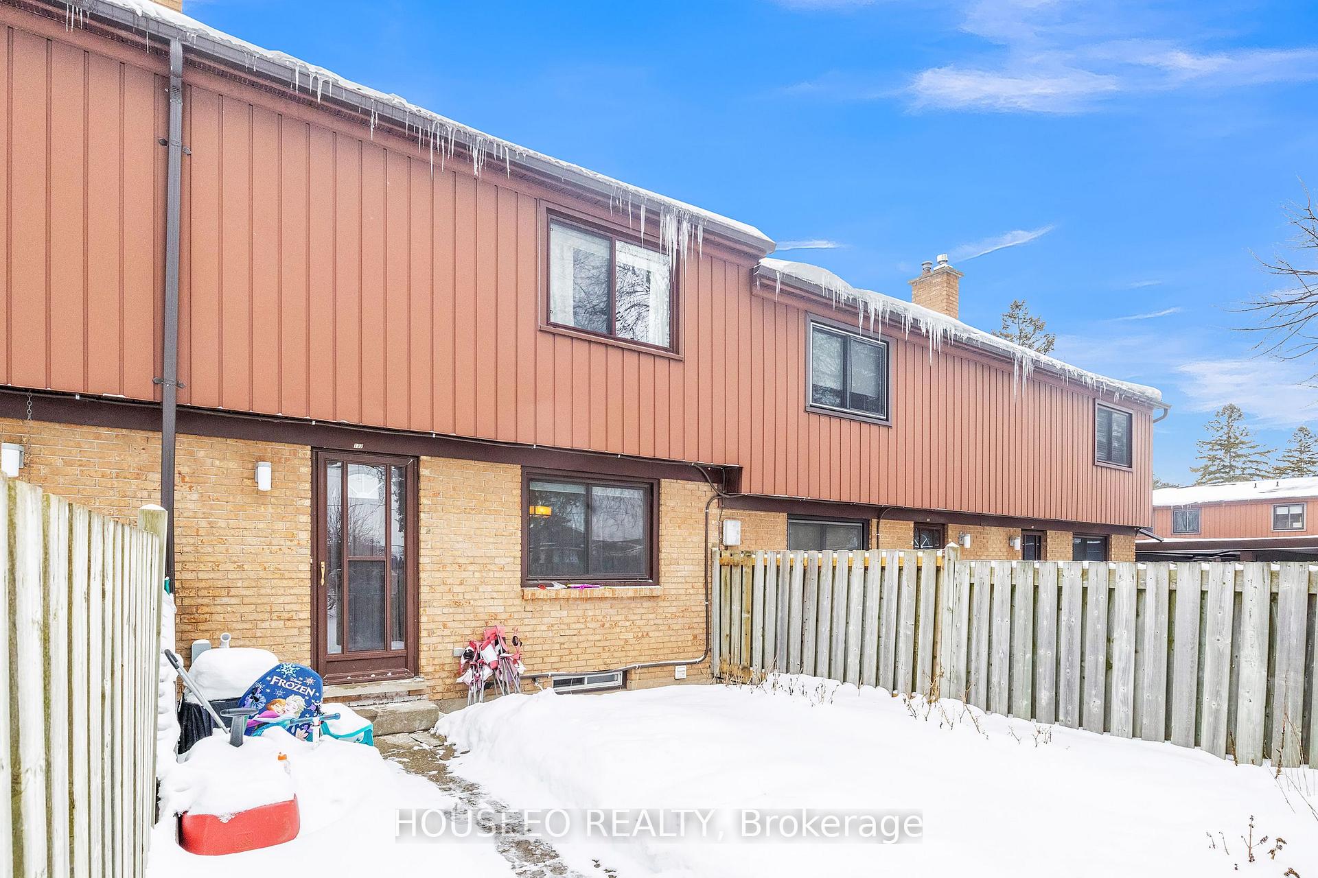 Photo 28 of 132 Kingswood Drive, Kitchener — HOMEH